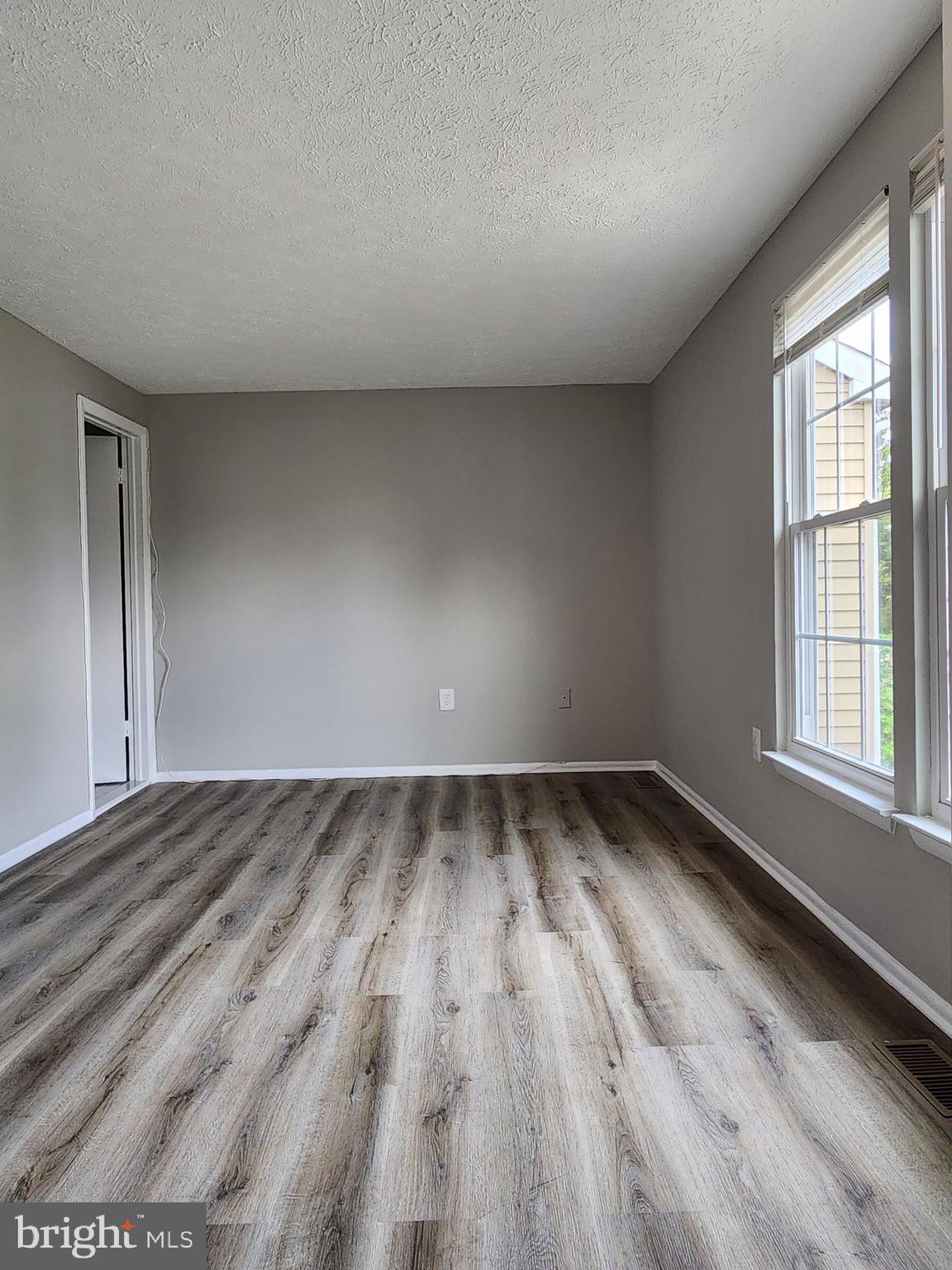 EMORY GROVE PARK - Residential Lease