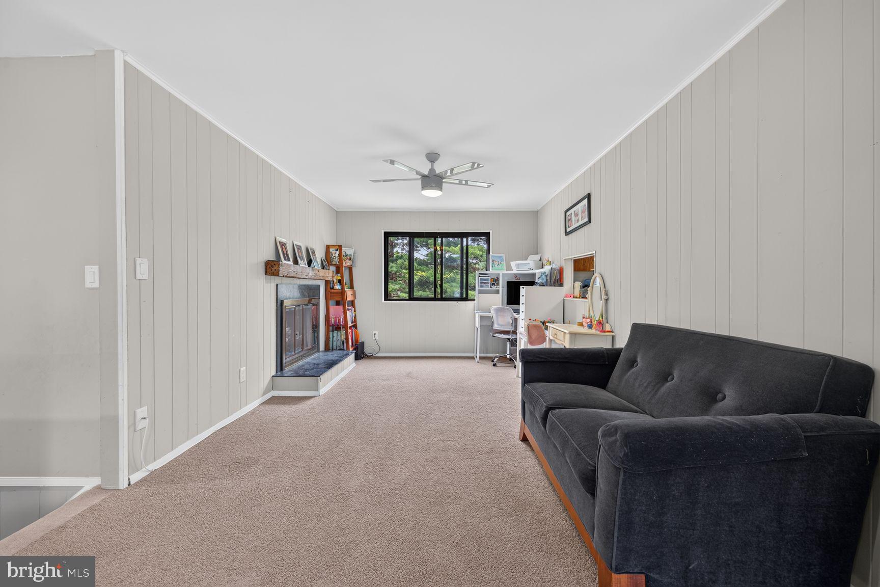 11298 WOODHAVEN DRIVE