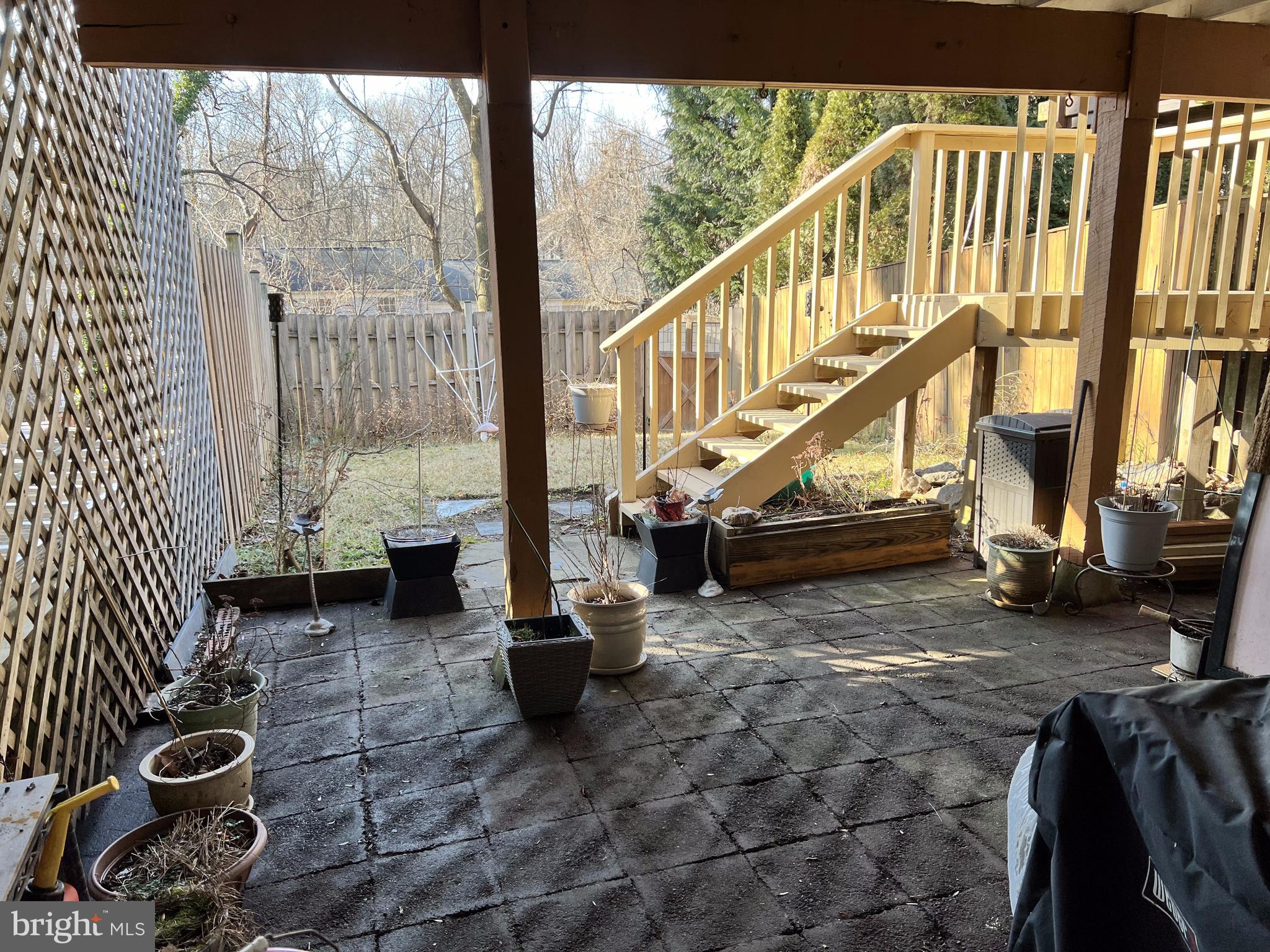 DUMONT OAKS - Residential Lease