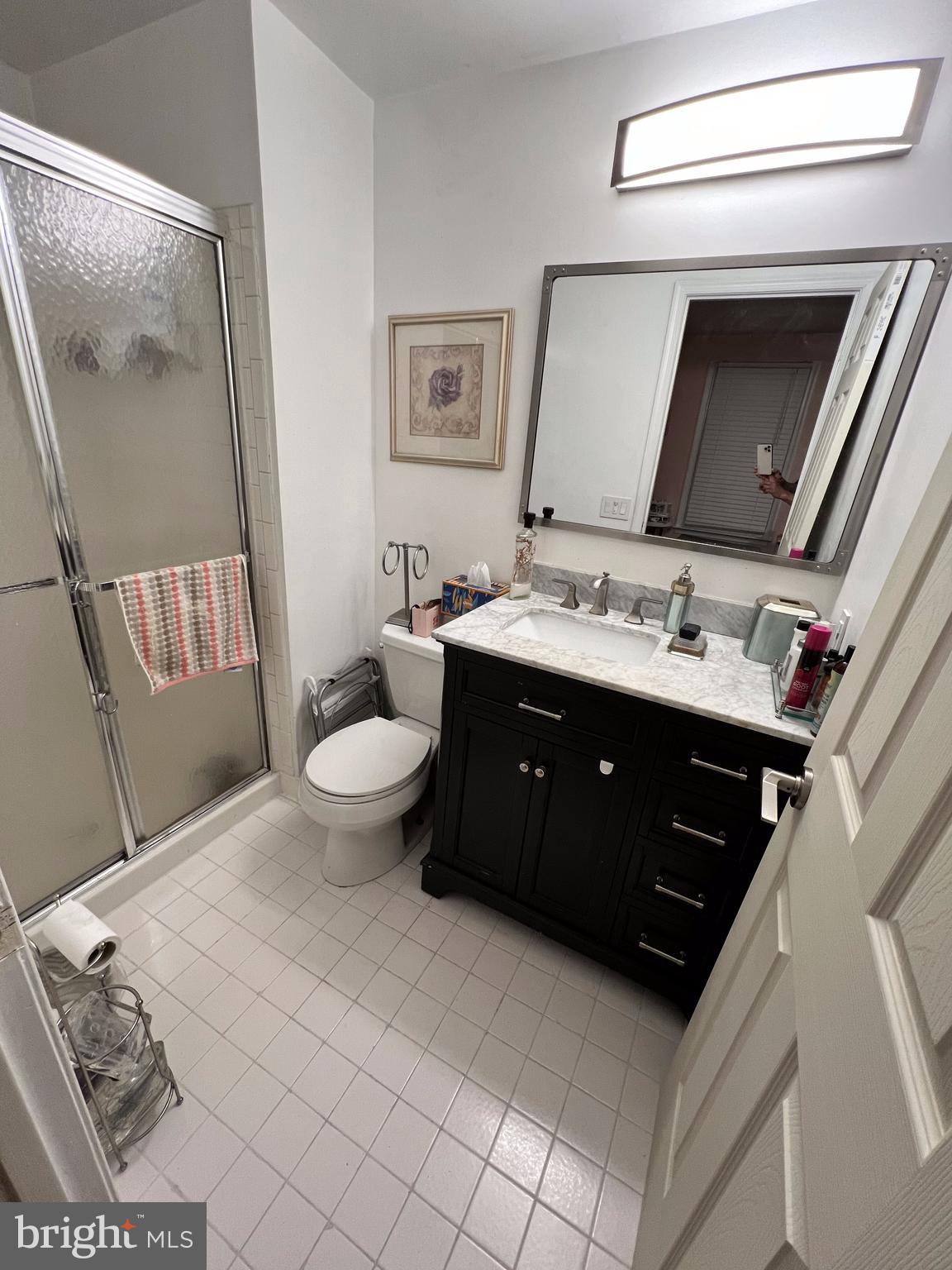 DUMONT OAKS - Residential Lease