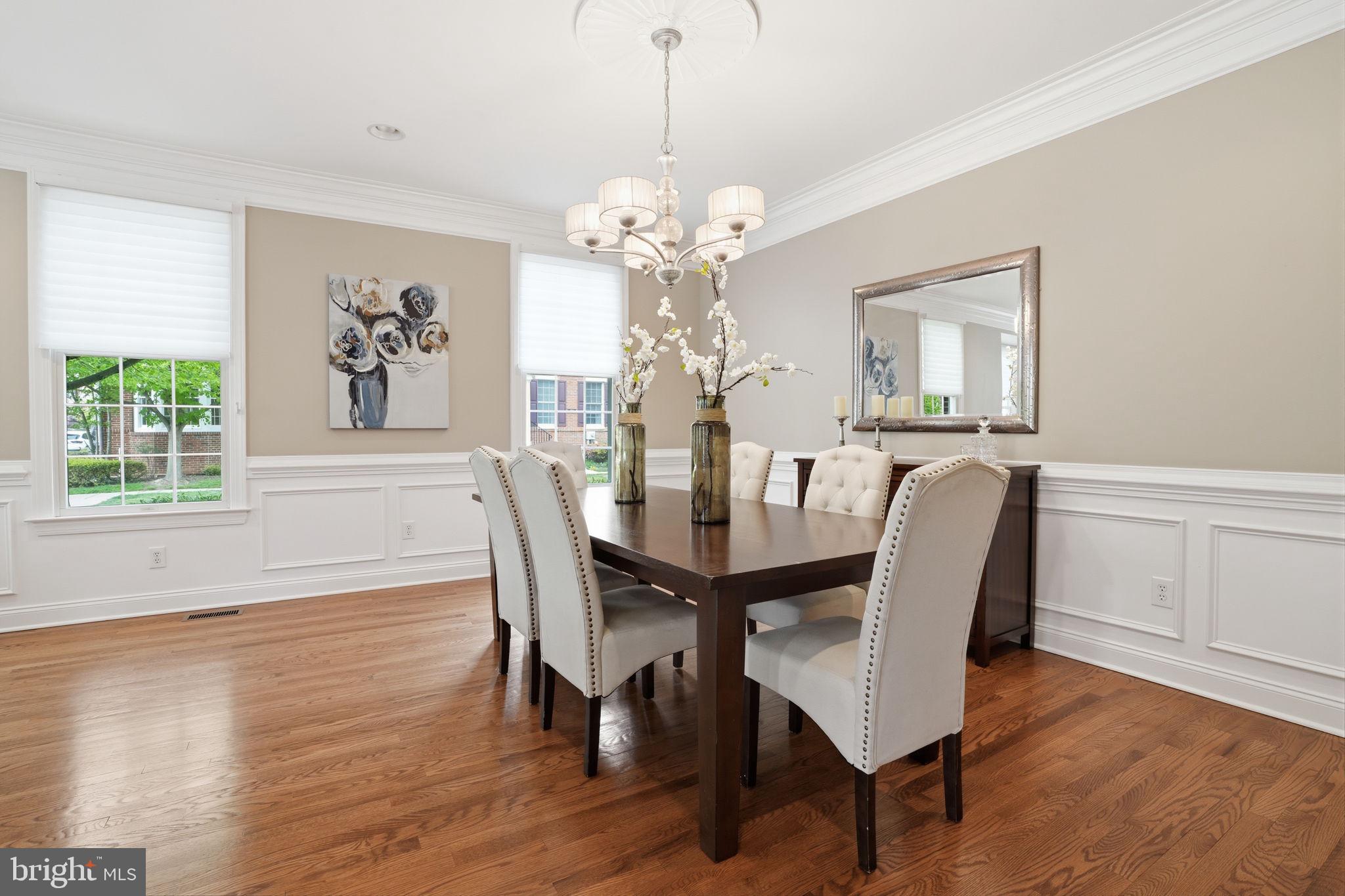 NEWTOWN WALK - Residential