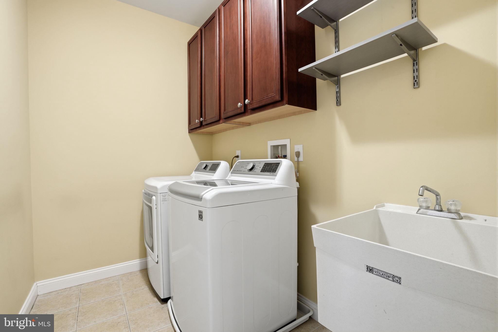 NEWTOWN WALK - Residential