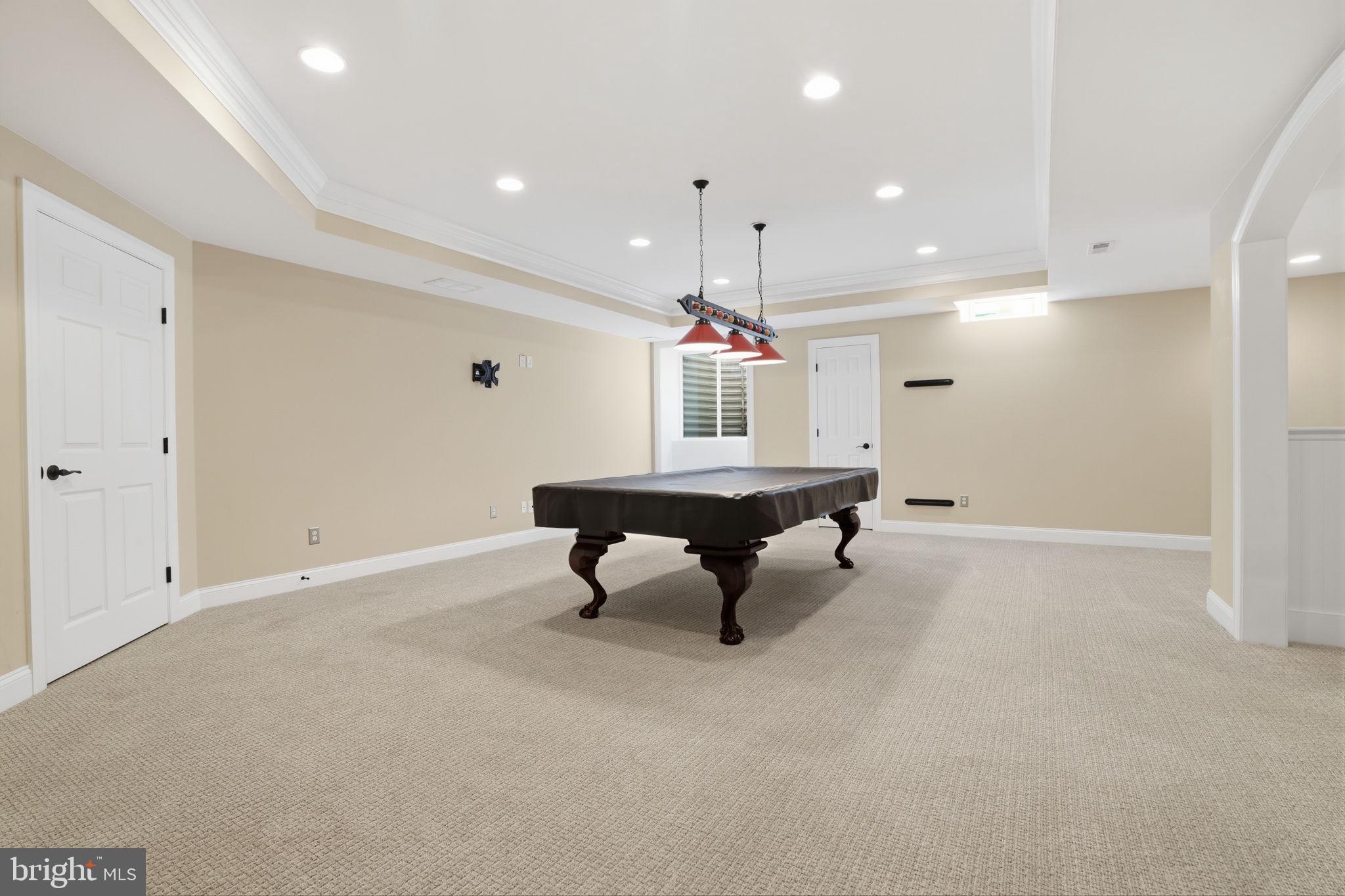 NEWTOWN WALK - Residential