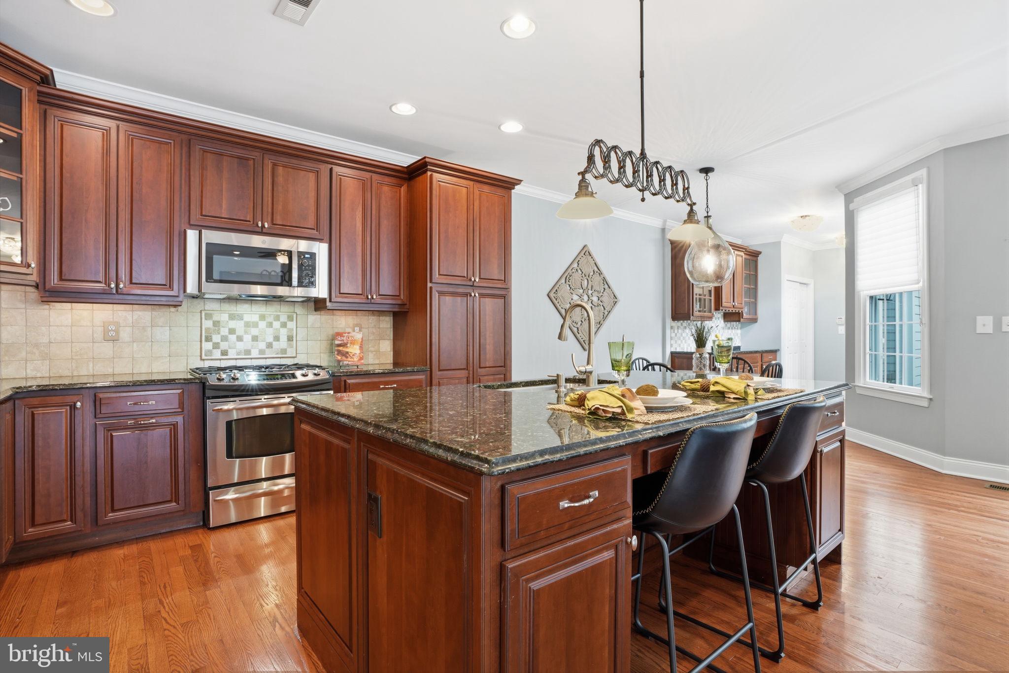 NEWTOWN WALK - Residential