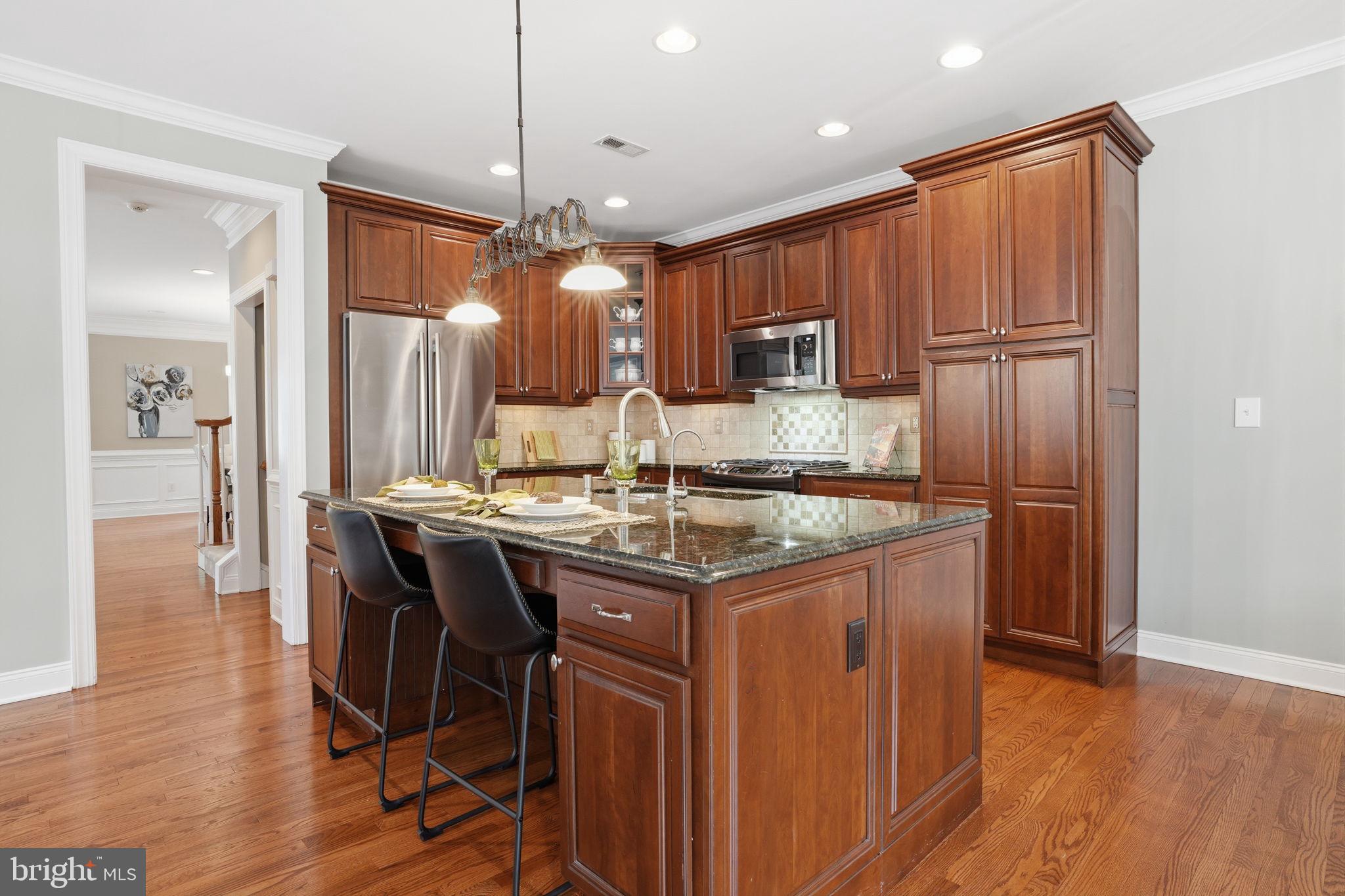 NEWTOWN WALK - Residential