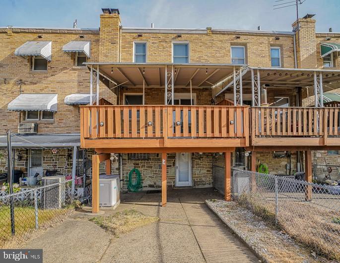BRIDESBURG - Residential