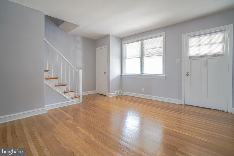 BRIDESBURG - Residential
