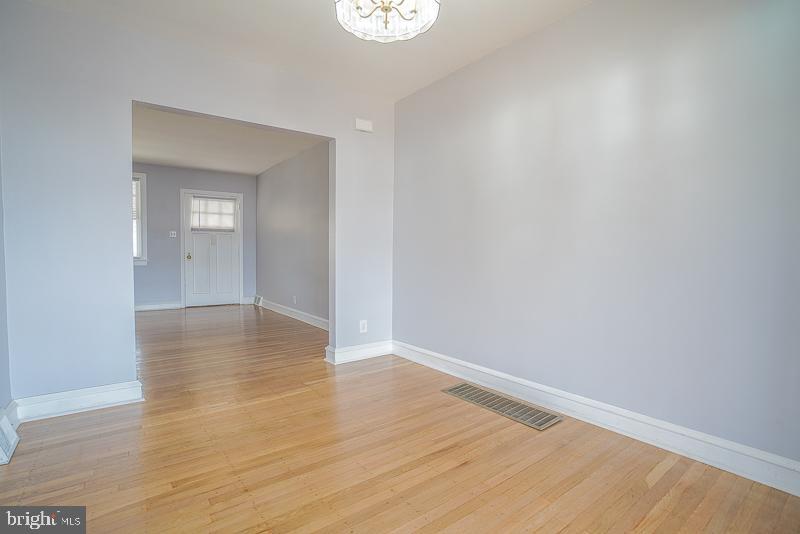 BRIDESBURG - Residential