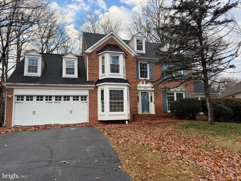 8502 CHASE GLEN CIRCLE FAIRFAX STATION VA 22039