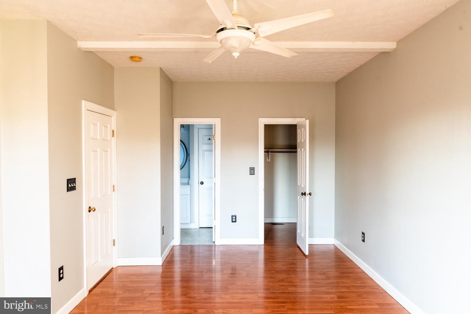 NEIGHBORHOOD - Residential Lease