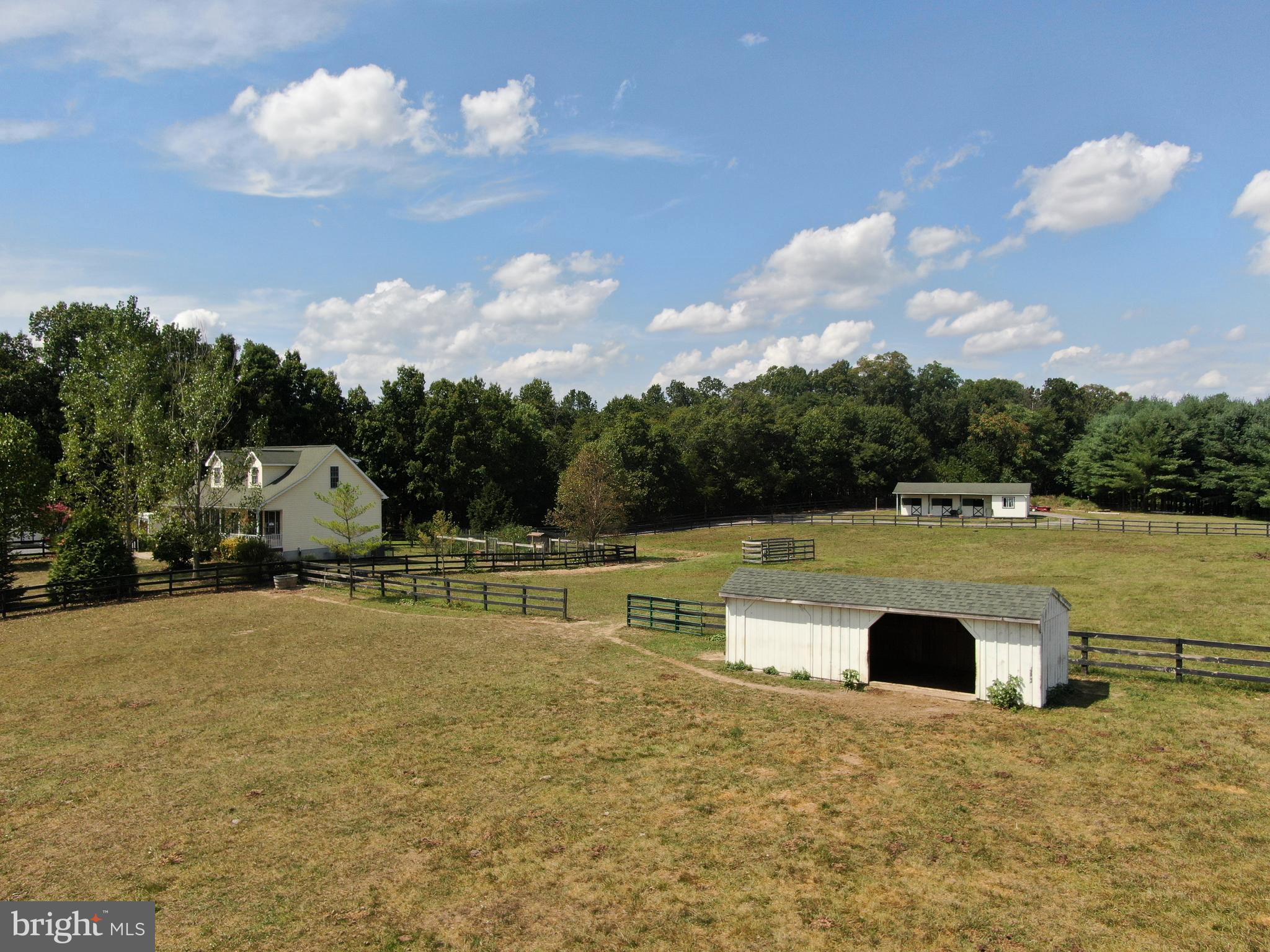 NEIGHBORHOOD - Residential Lease