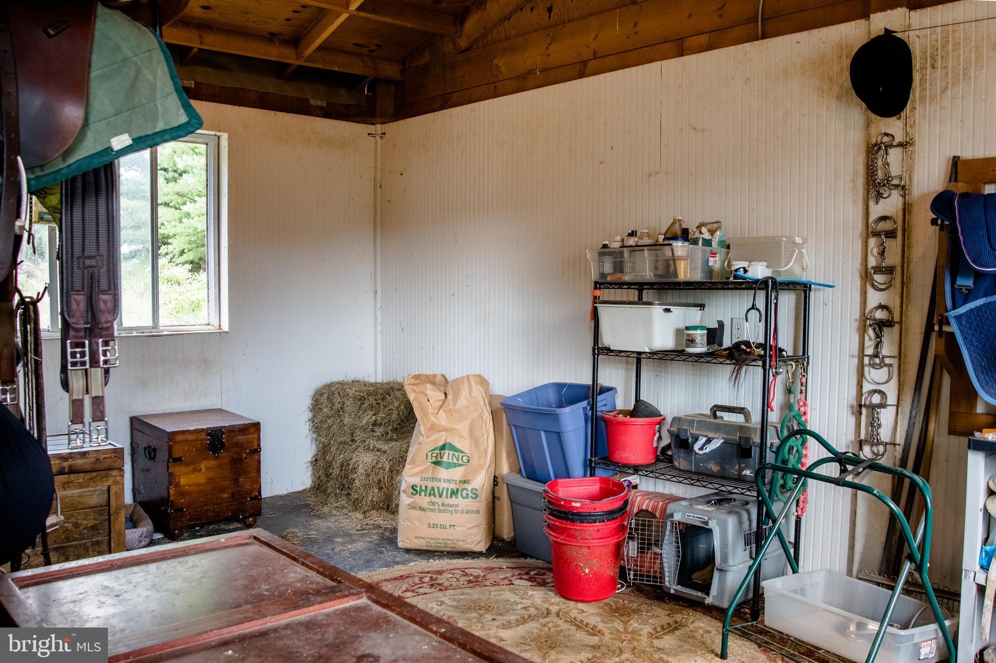 NEIGHBORHOOD - Residential Lease