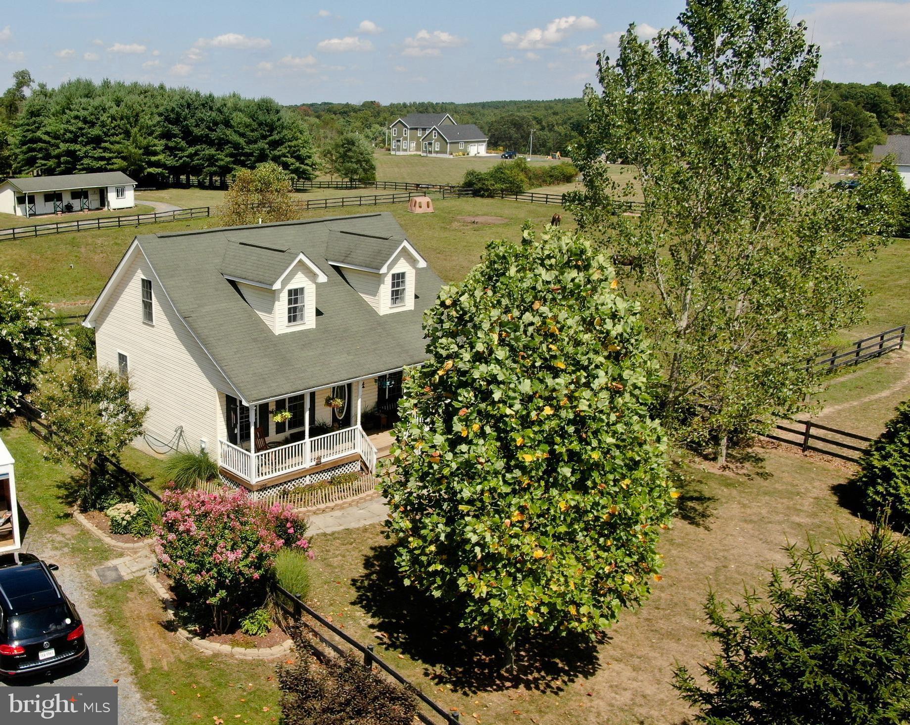 NEIGHBORHOOD - Residential Lease