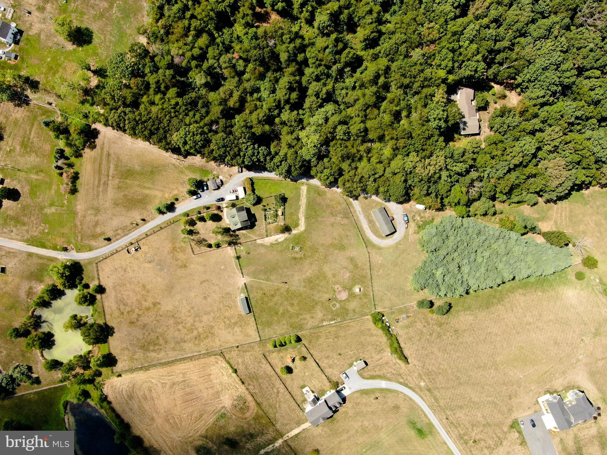 NEIGHBORHOOD - Residential Lease