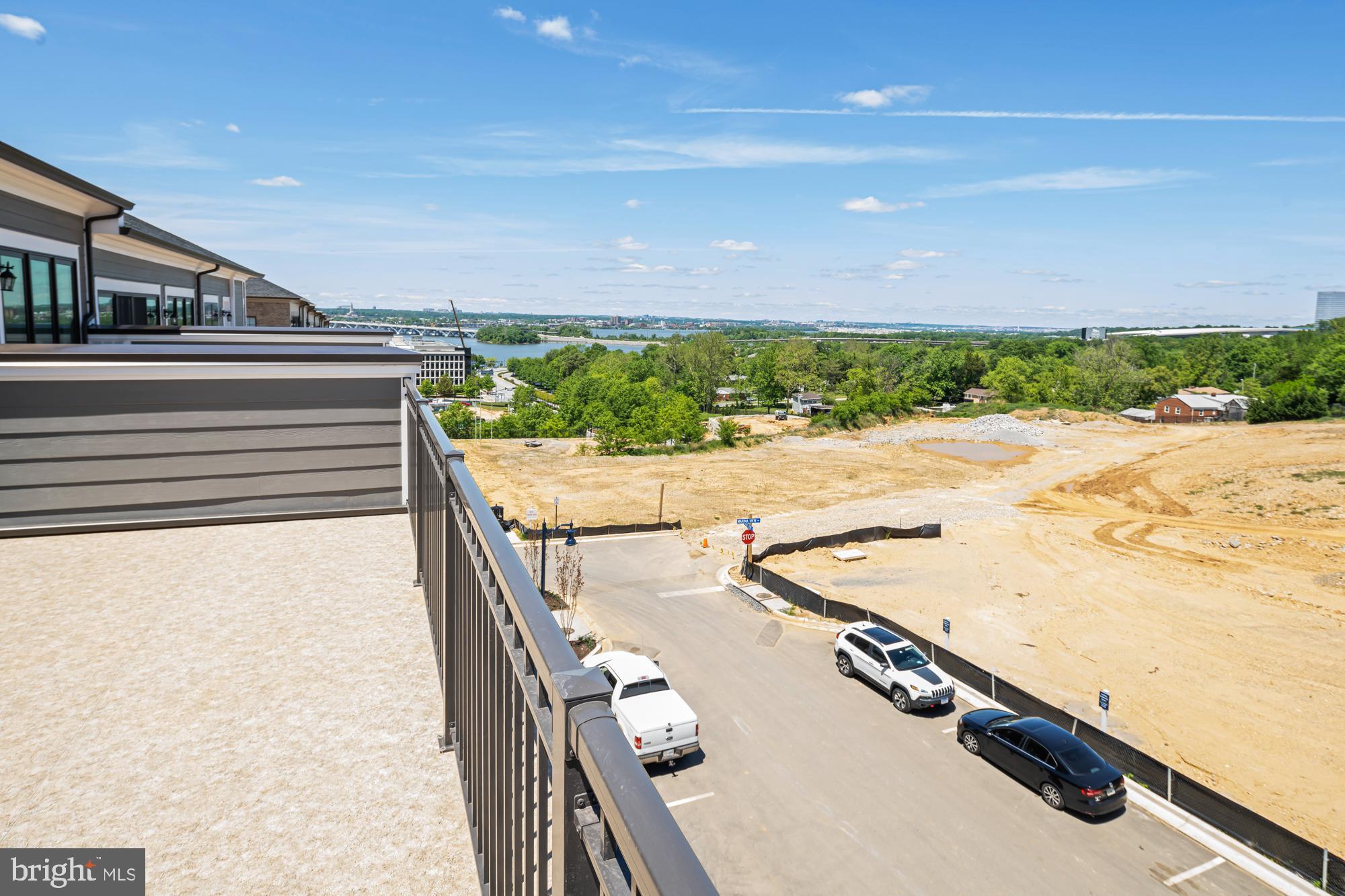 POTOMAC OVERLOOK - Residential