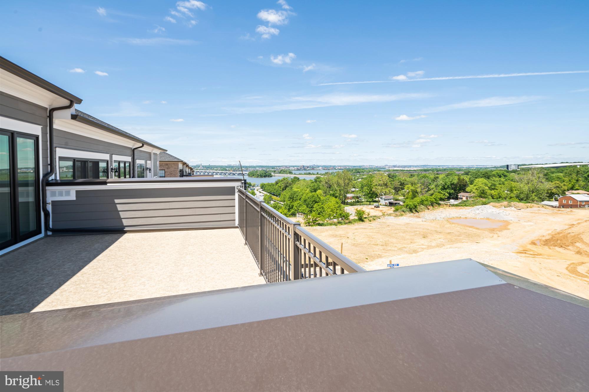 POTOMAC OVERLOOK - Residential