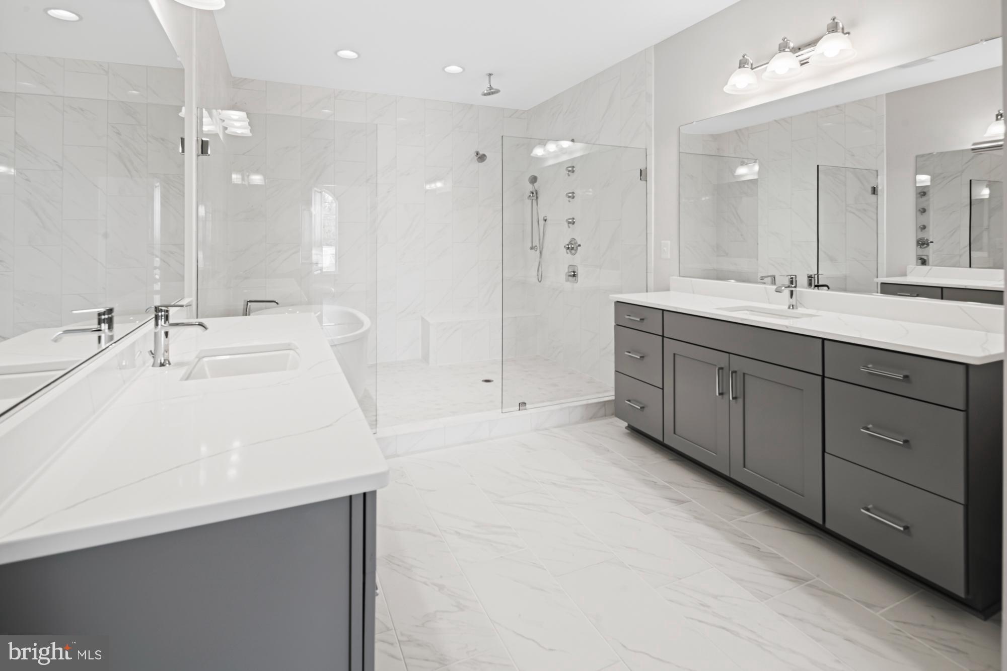 POTOMAC OVERLOOK - Residential