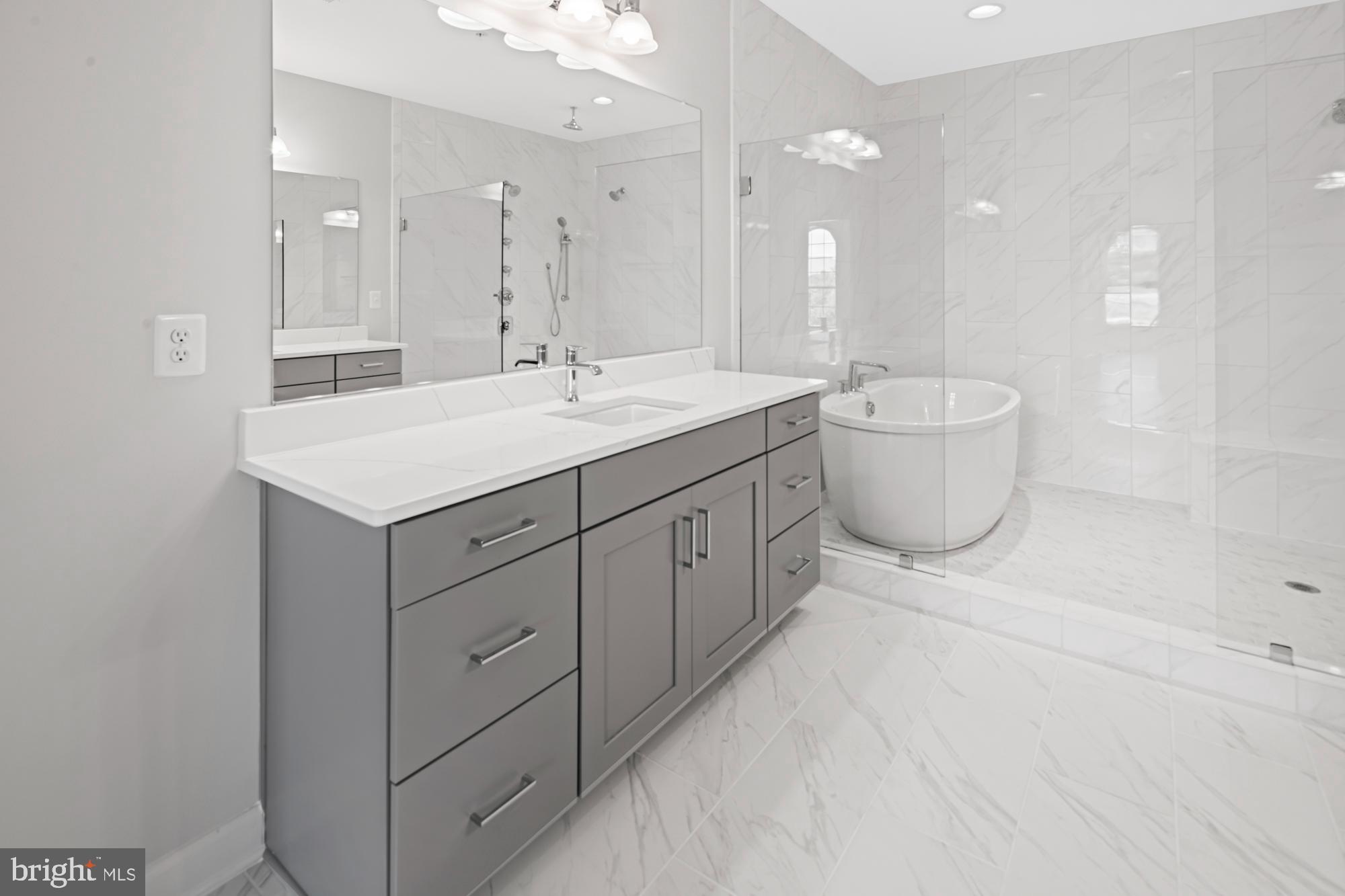 POTOMAC OVERLOOK - Residential