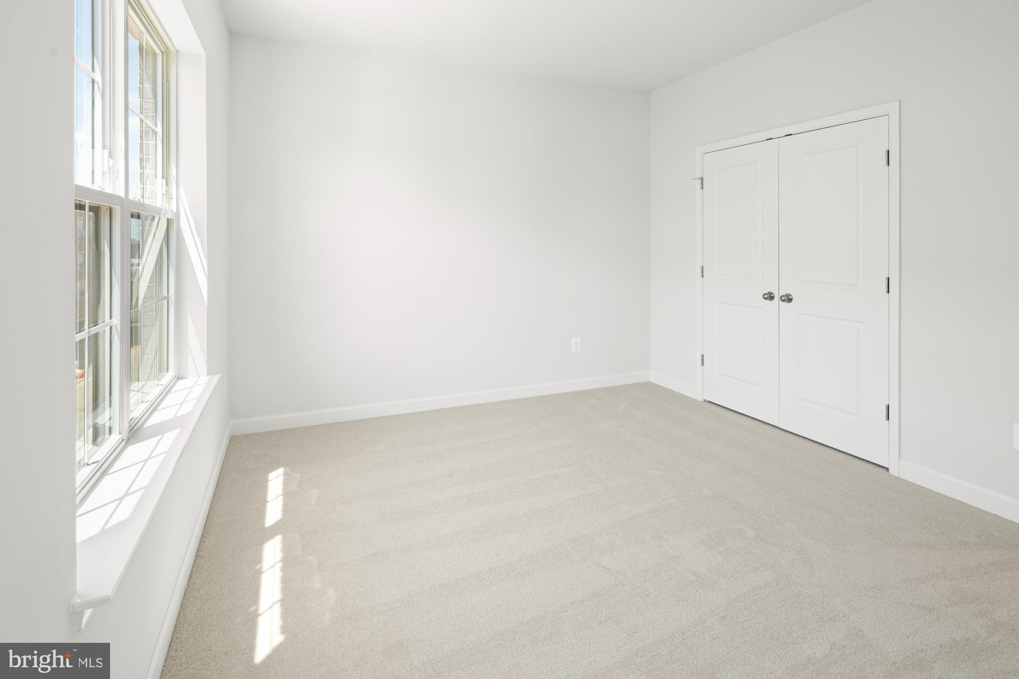 POTOMAC OVERLOOK - Residential