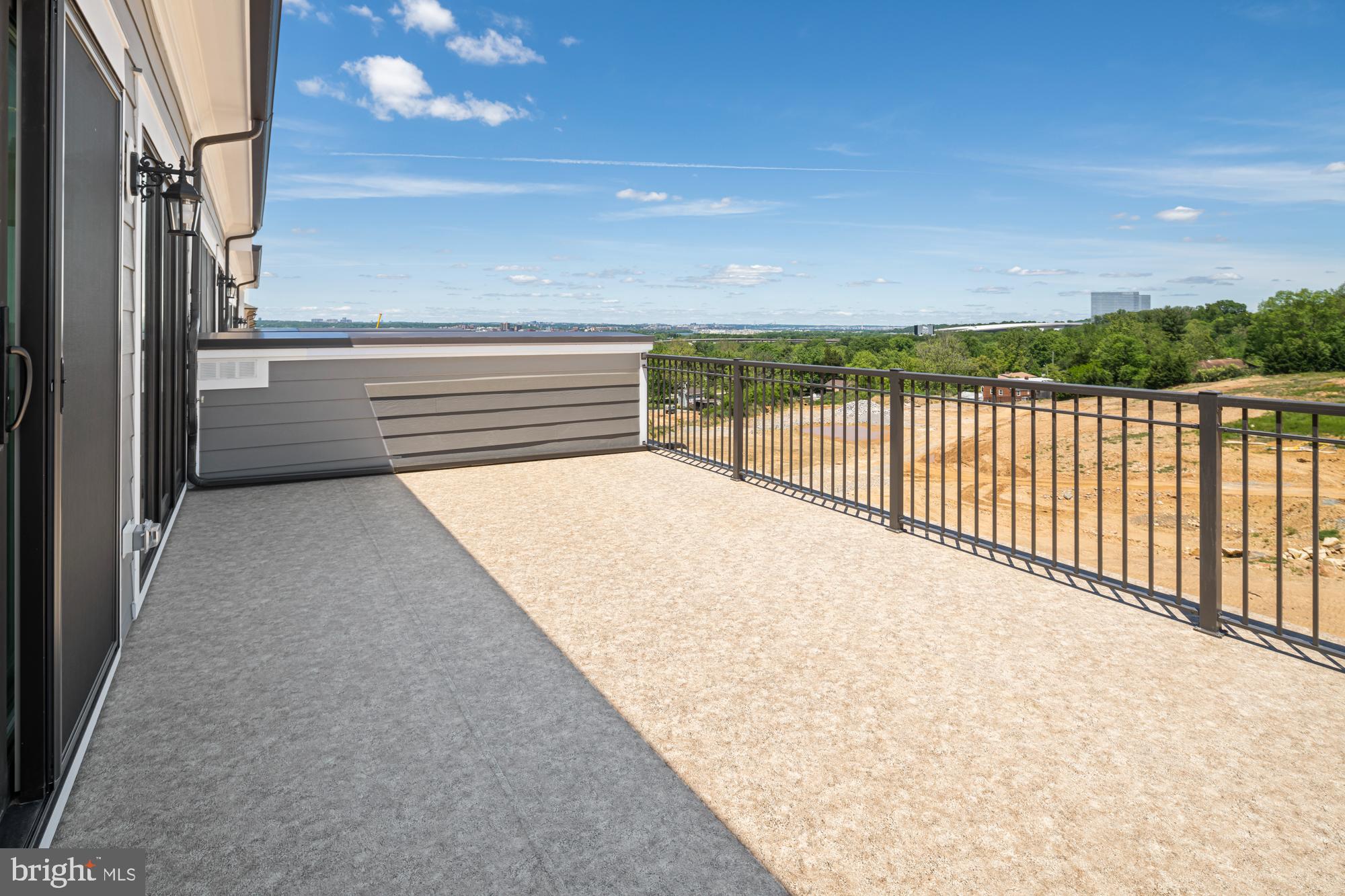 POTOMAC OVERLOOK - Residential