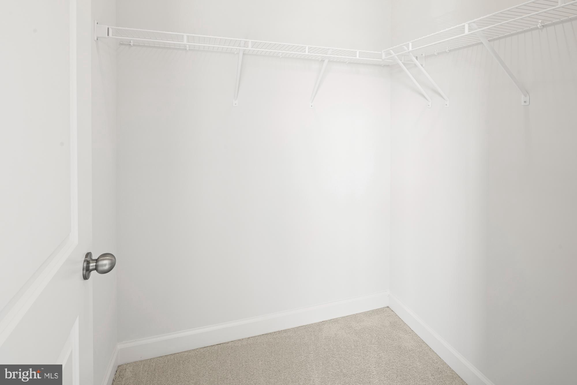 POTOMAC OVERLOOK - Residential