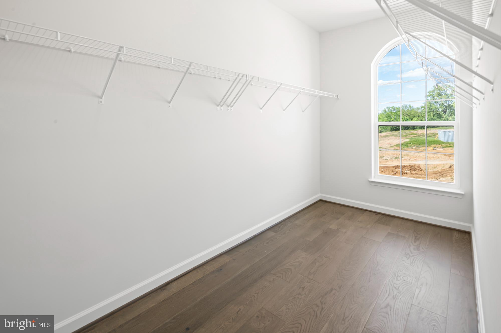 POTOMAC OVERLOOK - Residential