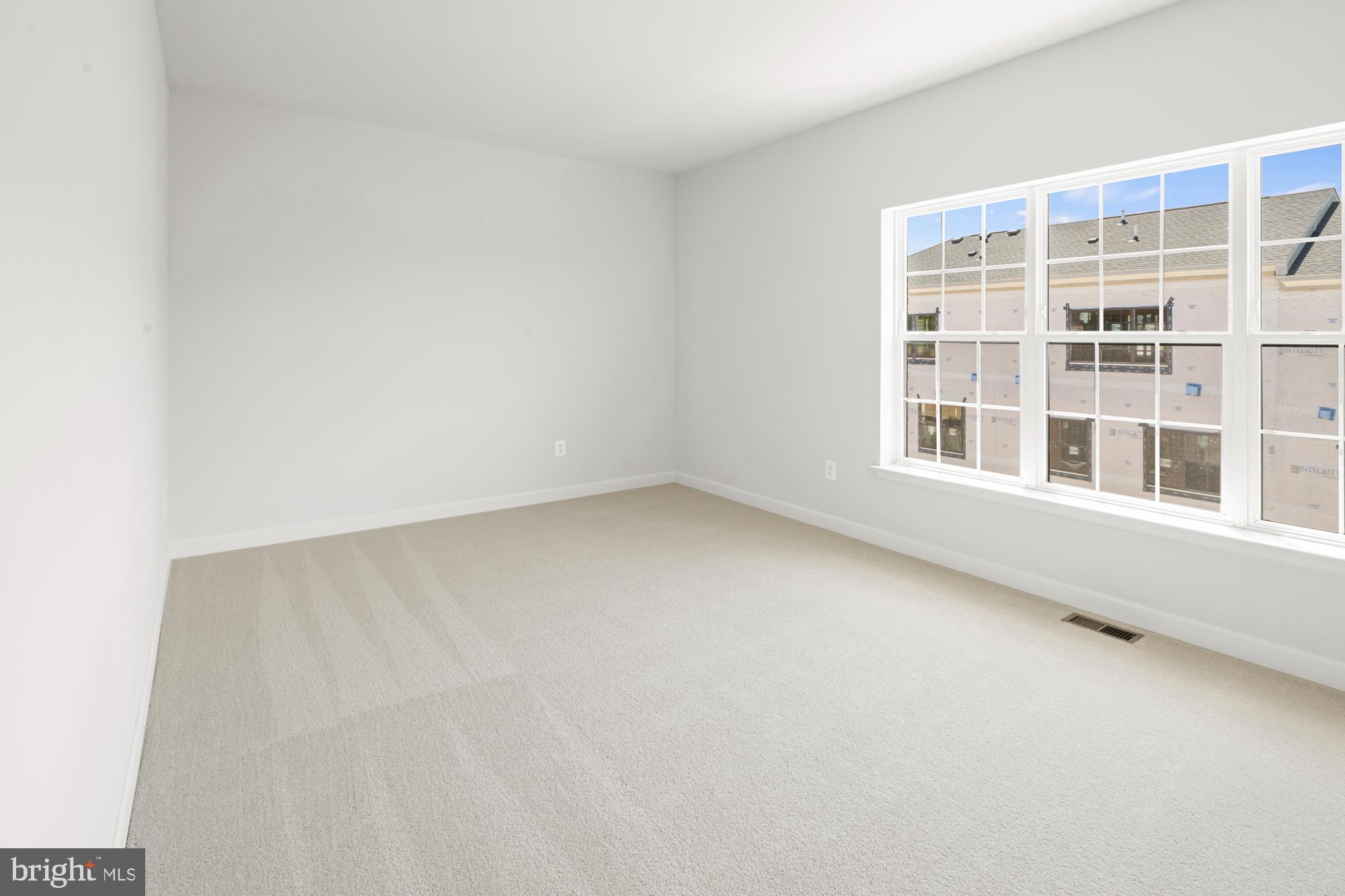 POTOMAC OVERLOOK - Residential