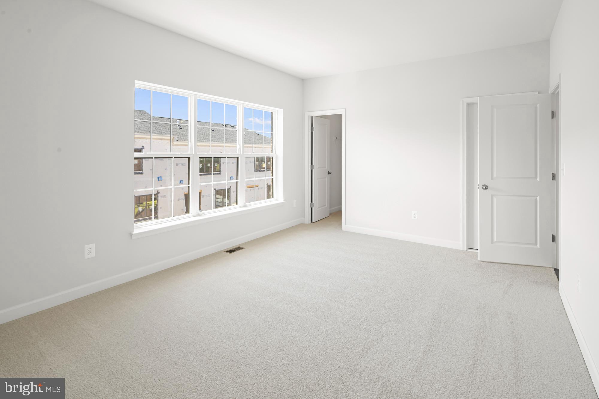 POTOMAC OVERLOOK - Residential