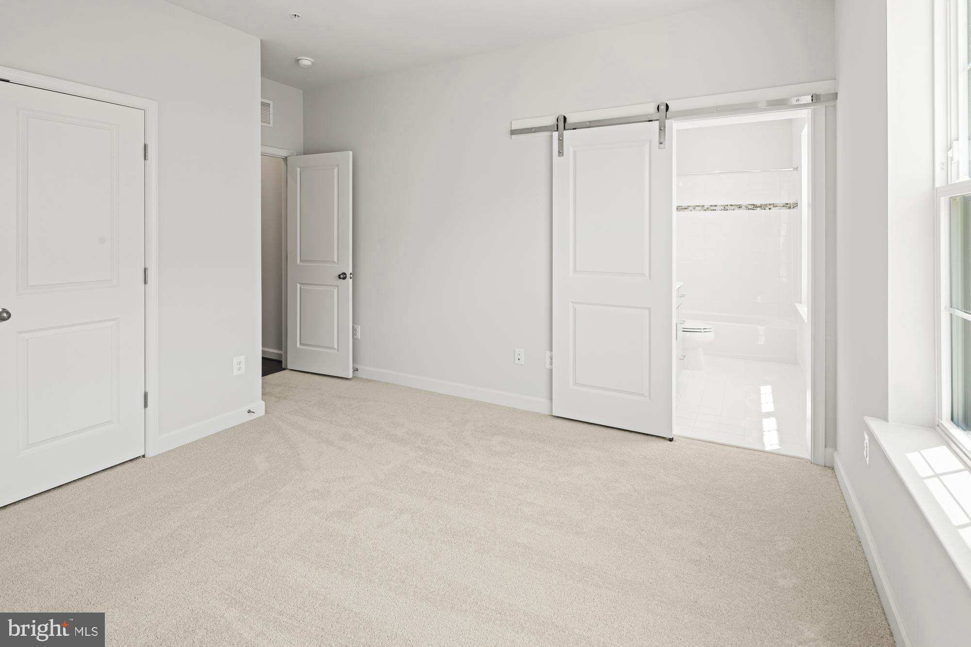 POTOMAC OVERLOOK - Residential