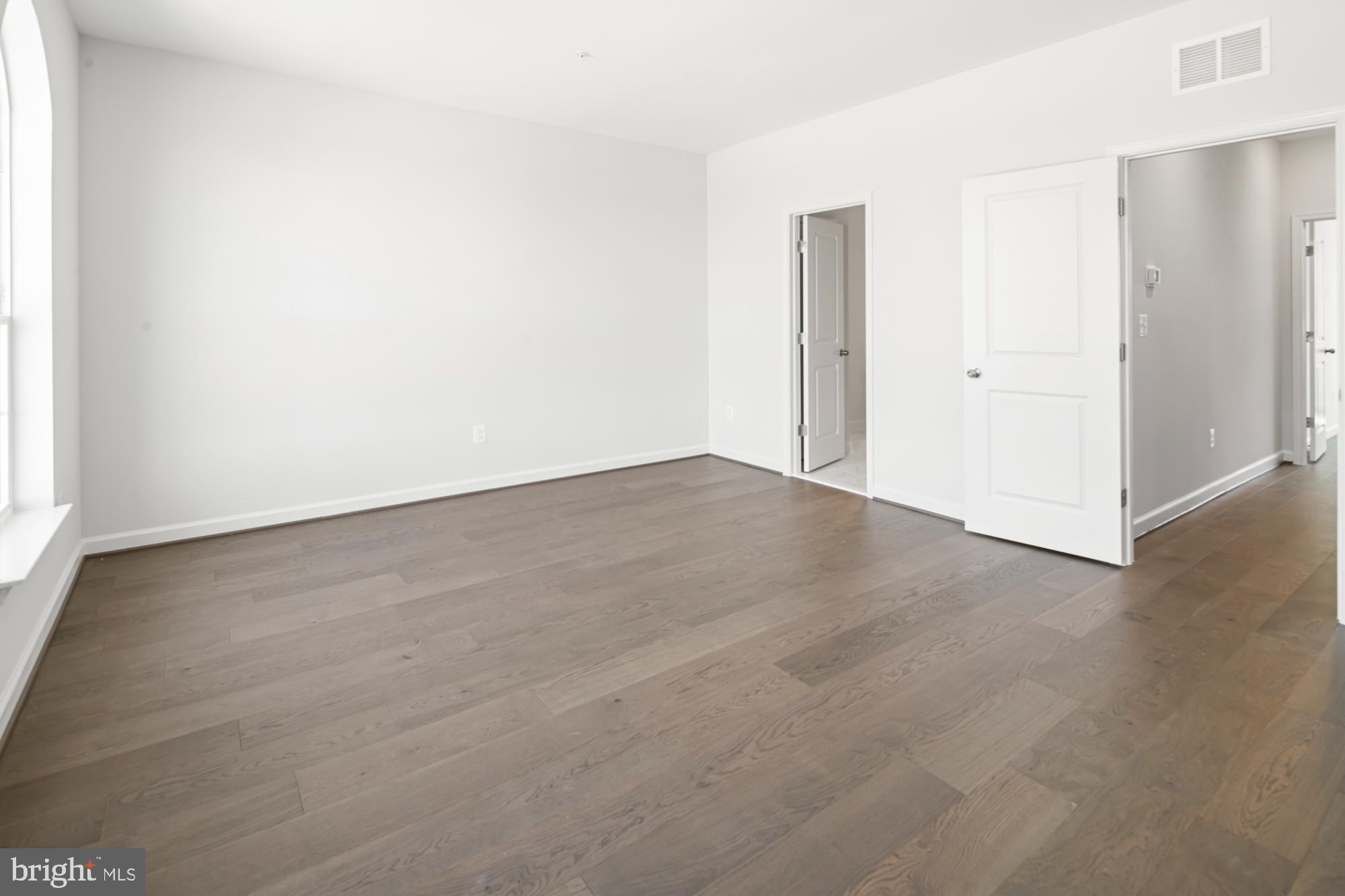 POTOMAC OVERLOOK - Residential