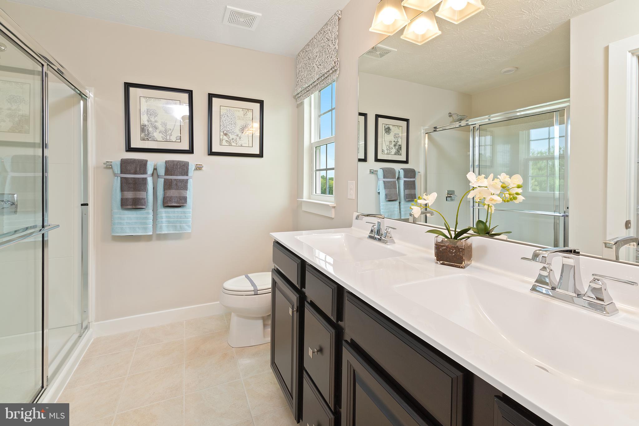 CREEKSIDE VILLAGE - Residential