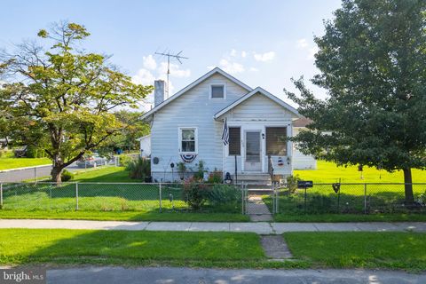Photo of 200 W 4TH ST, FLORENCE, NJ 08518 (MLS # NJBL2050214)