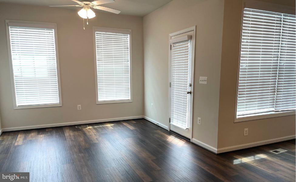 12113 BOWLING FARM COURT