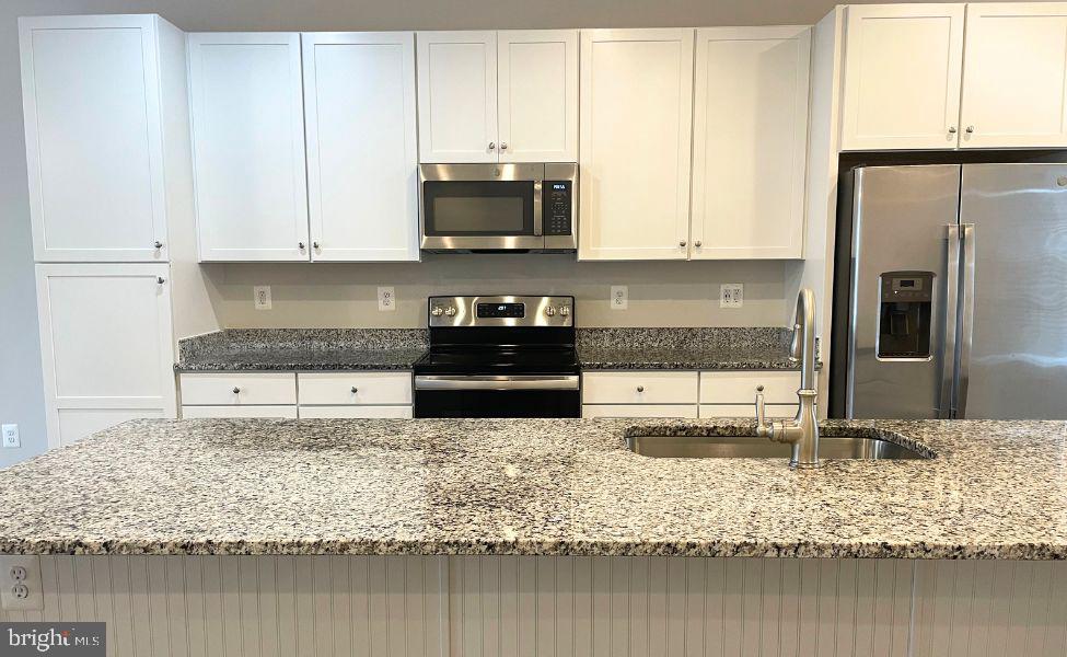 12113 BOWLING FARM COURT