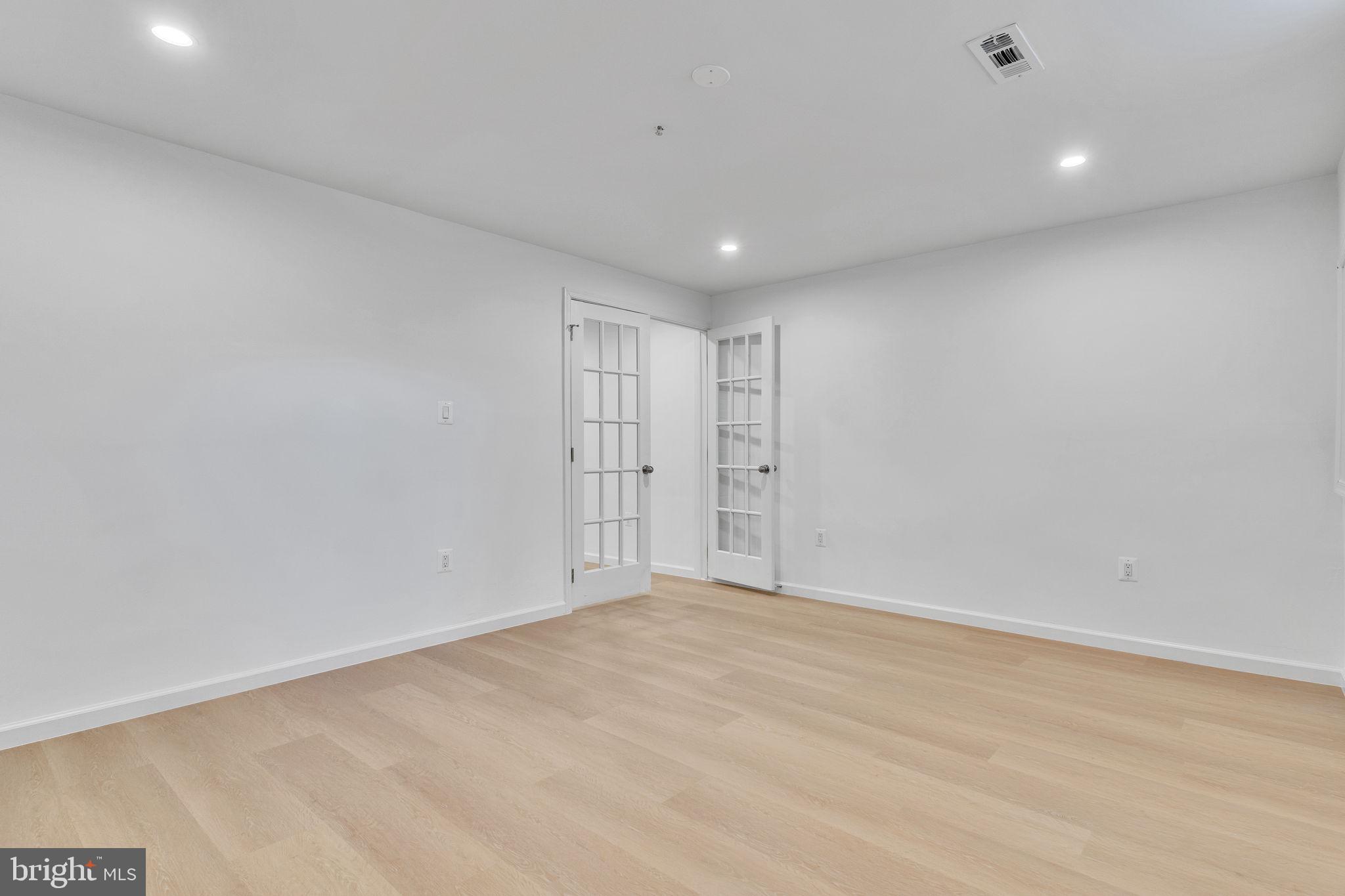 TIGNOR WEST-PLAT ONE> - Residential