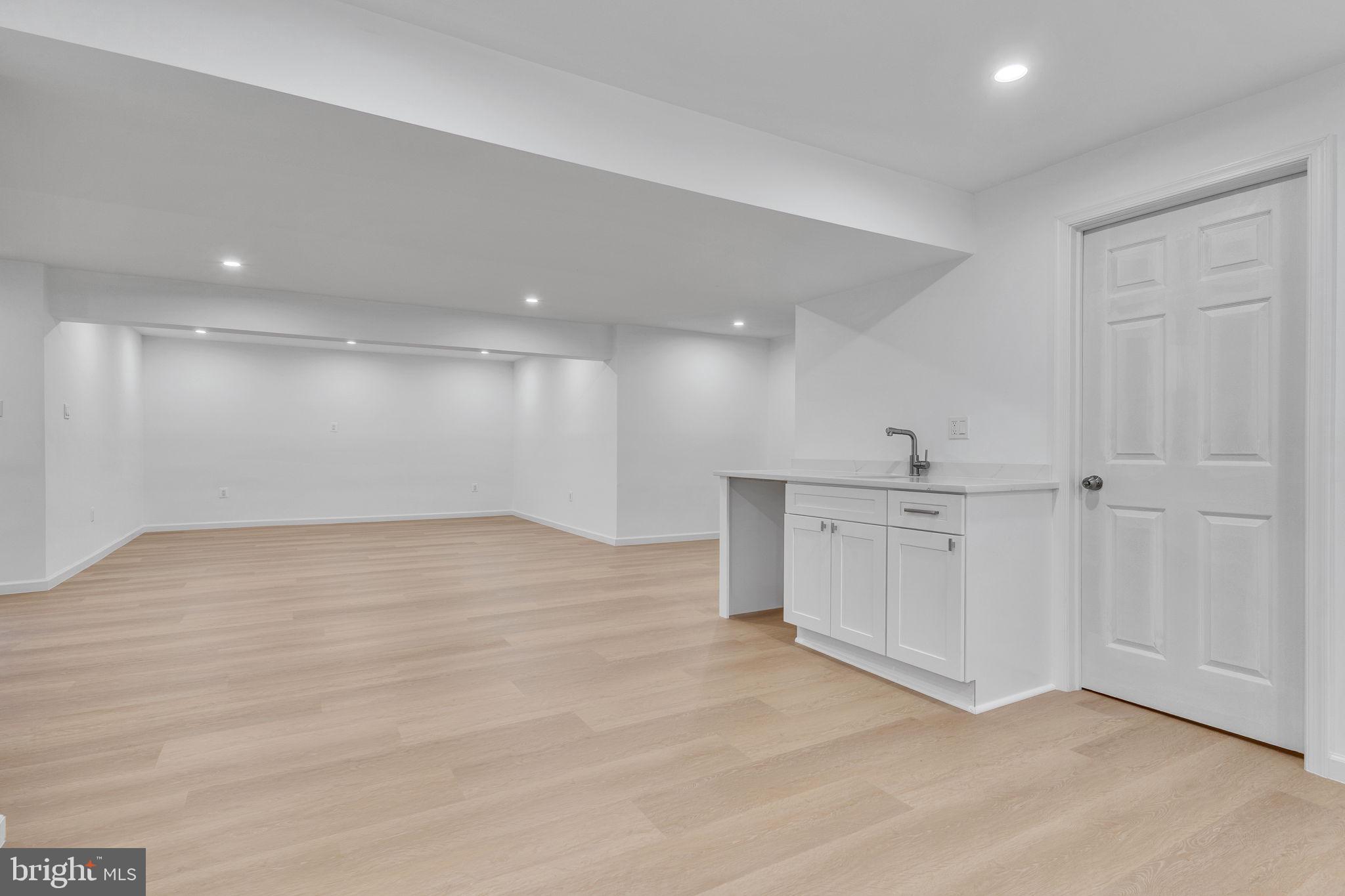 TIGNOR WEST-PLAT ONE> - Residential