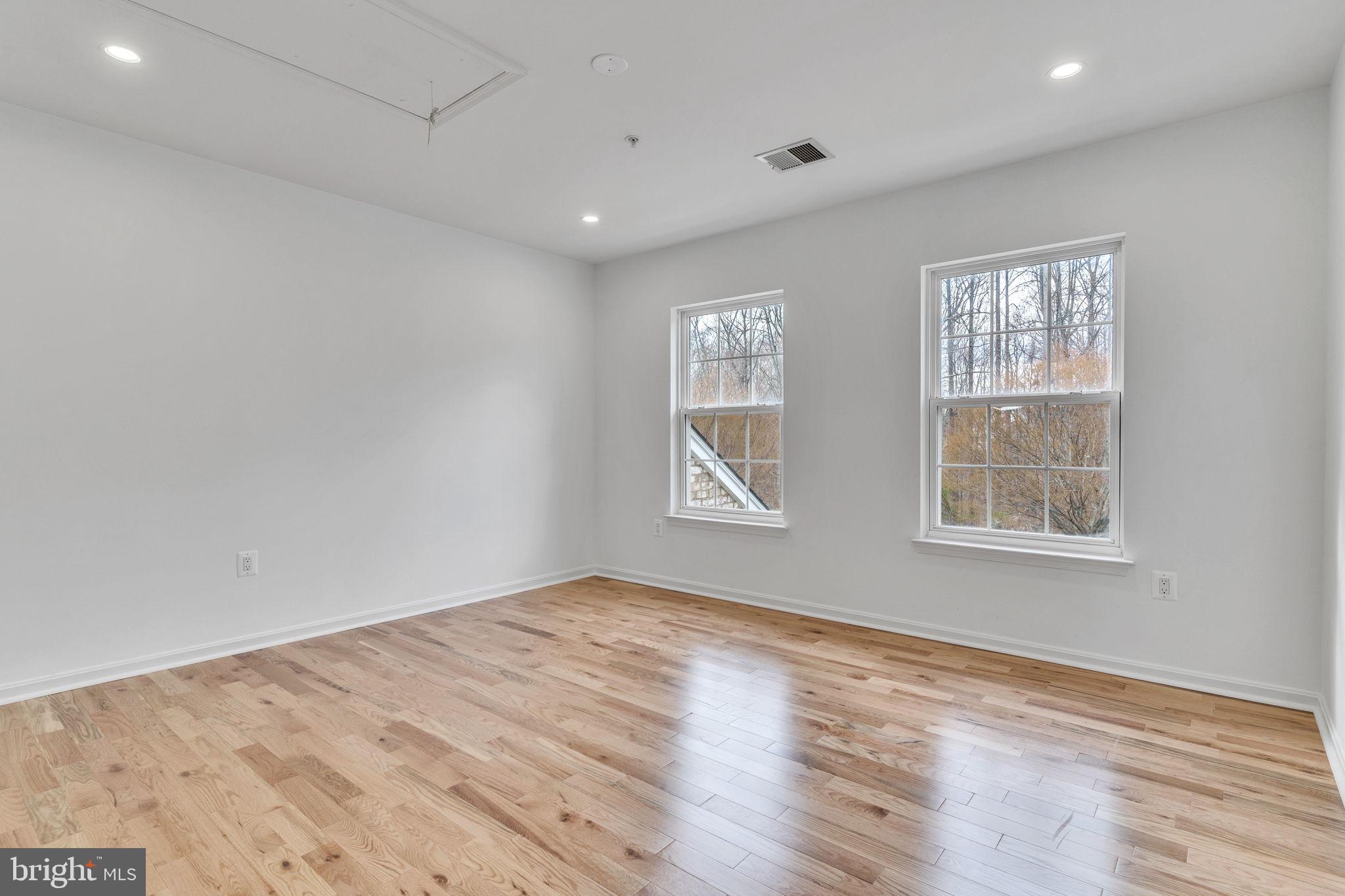 TIGNOR WEST-PLAT ONE> - Residential