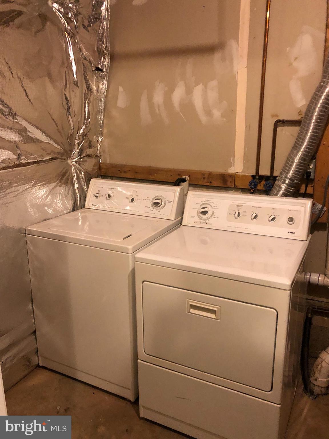 CASCADES - Residential Lease