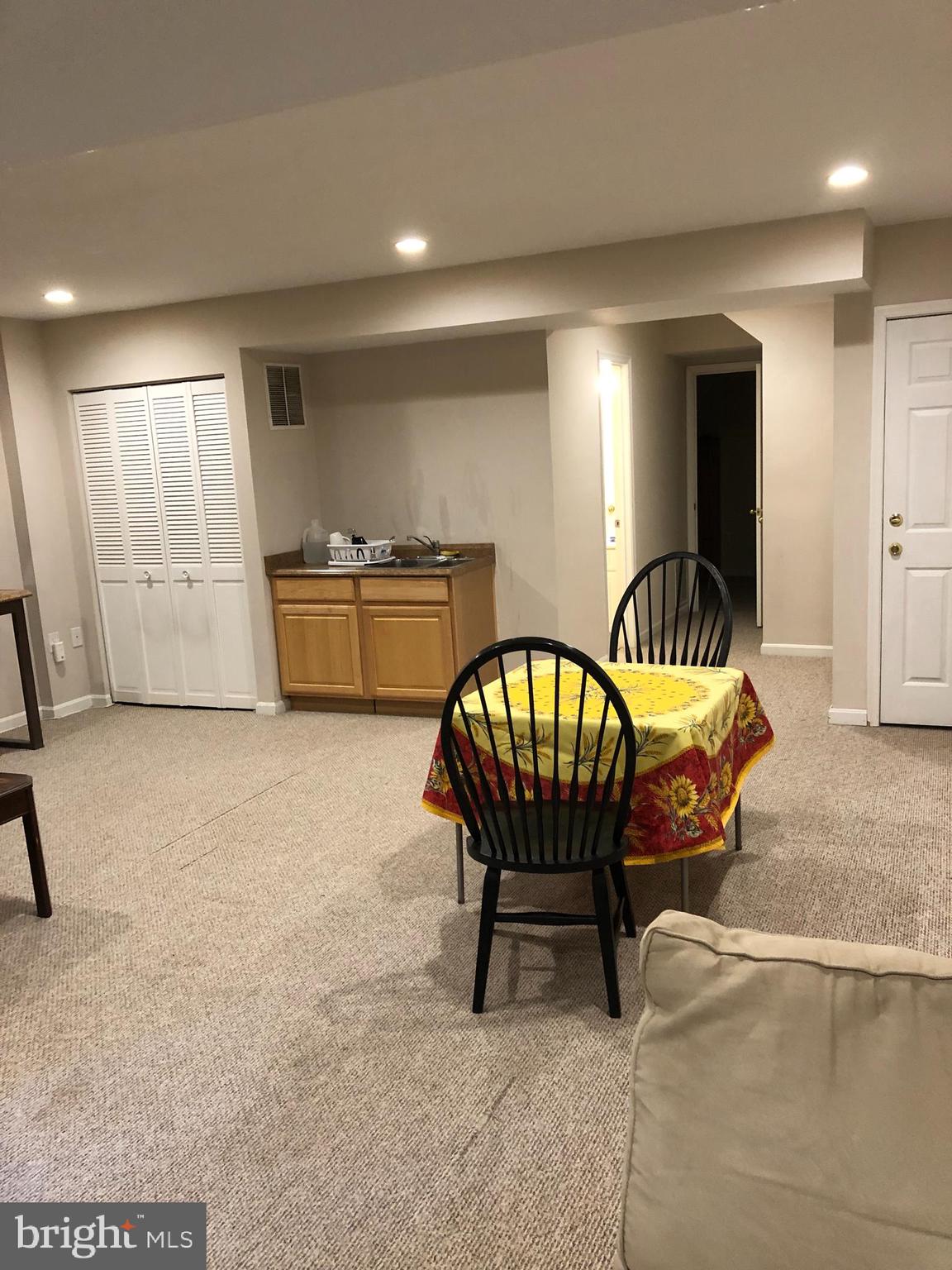 CASCADES - Residential Lease