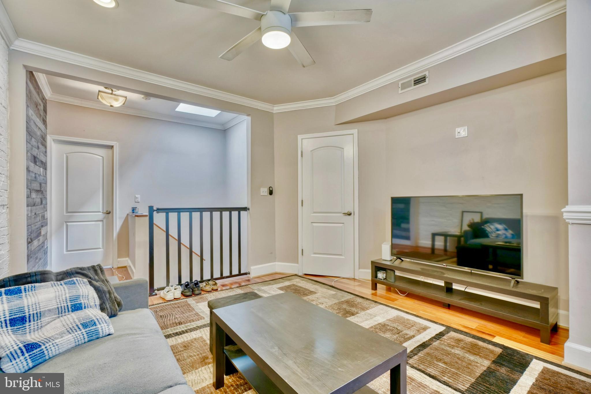 FEDERAL HILL HISTORIC DISTRICT - Residential Income