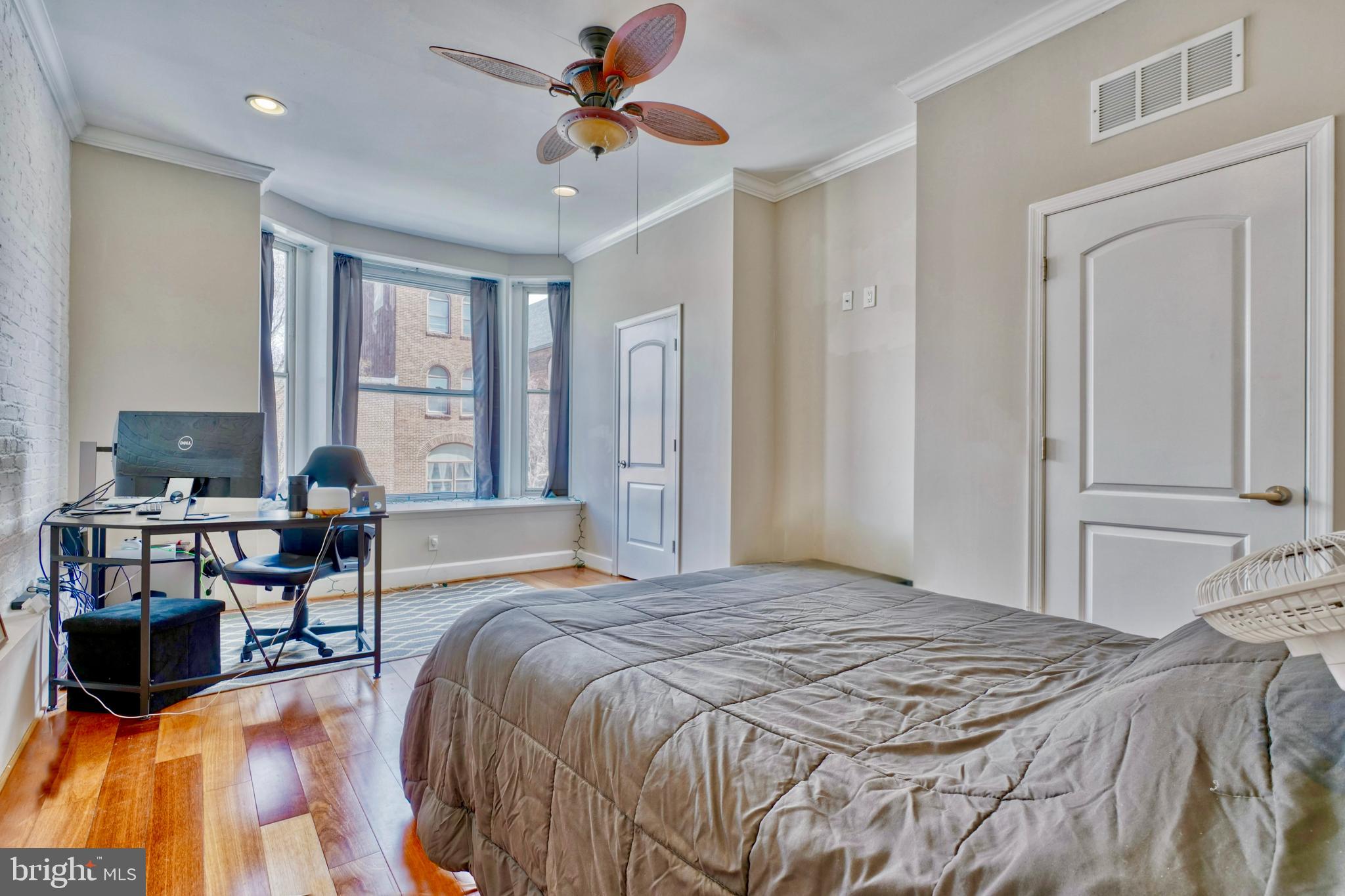 FEDERAL HILL HISTORIC DISTRICT - Residential Income