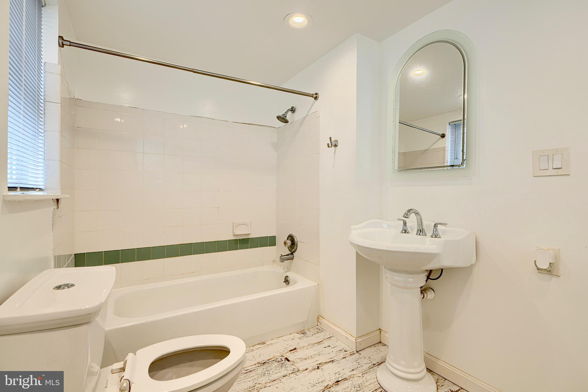 FEDERAL HILL HISTORIC DISTRICT - Residential Income