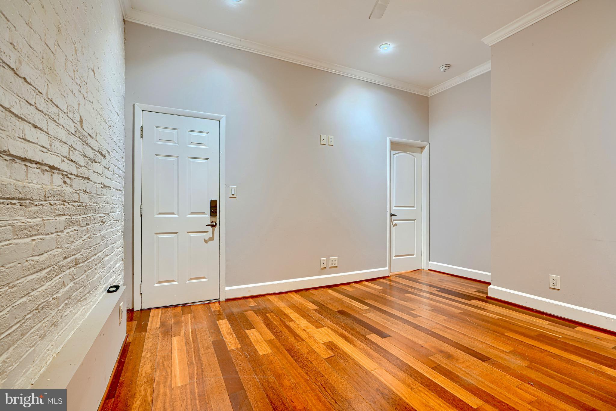 FEDERAL HILL HISTORIC DISTRICT - Residential Income