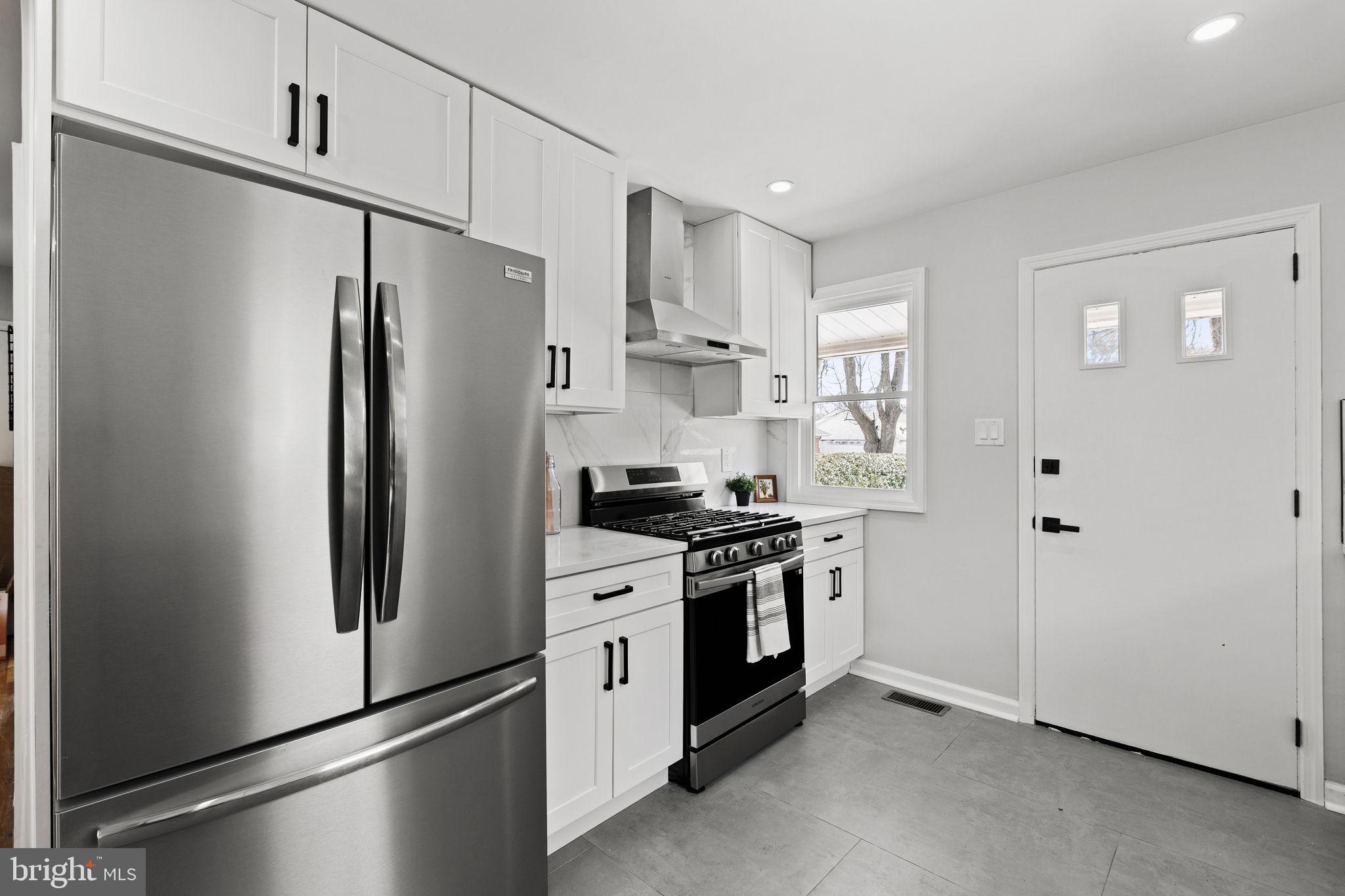 MILMONT PARK - Residential