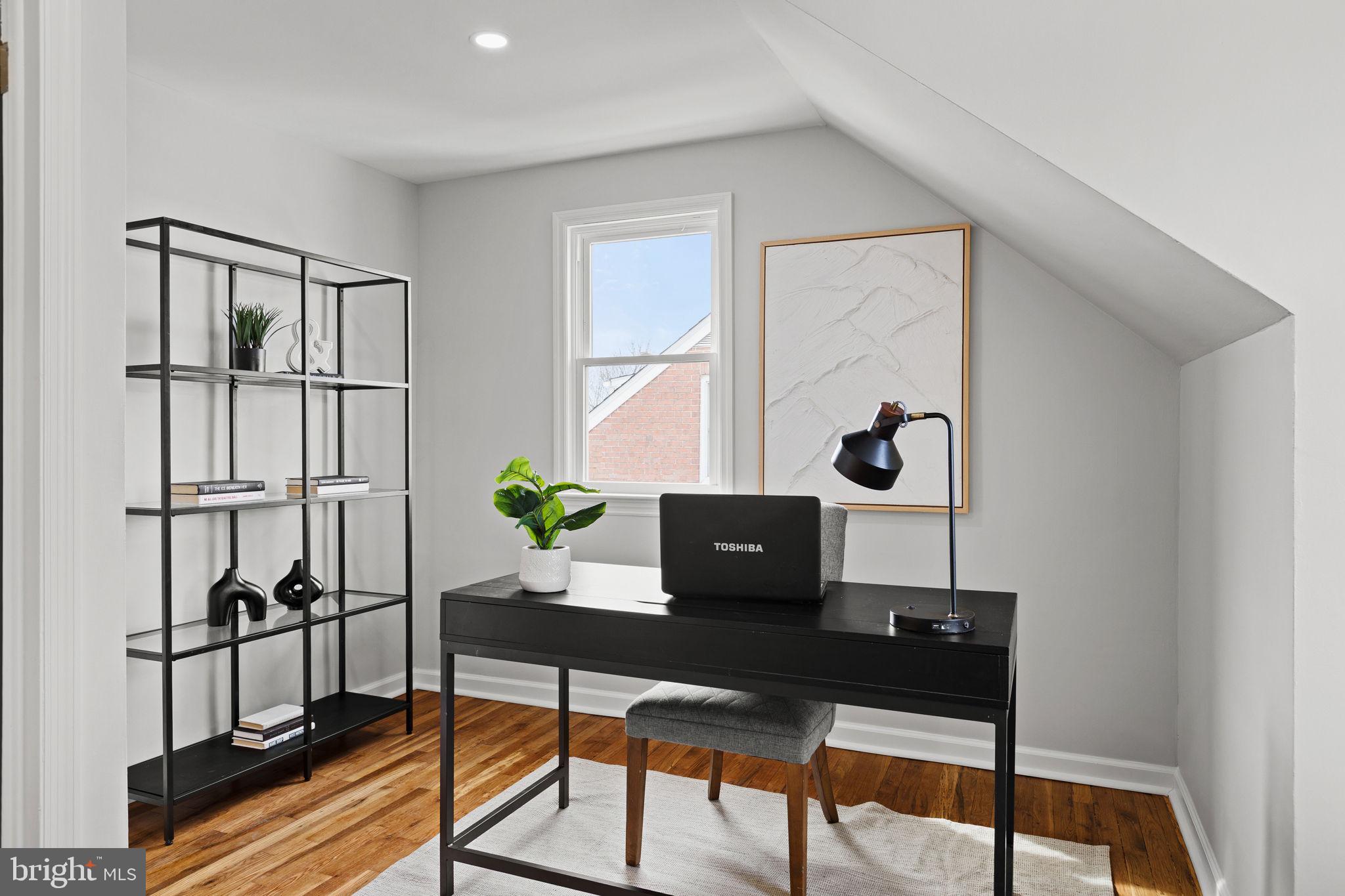 MILMONT PARK - Residential