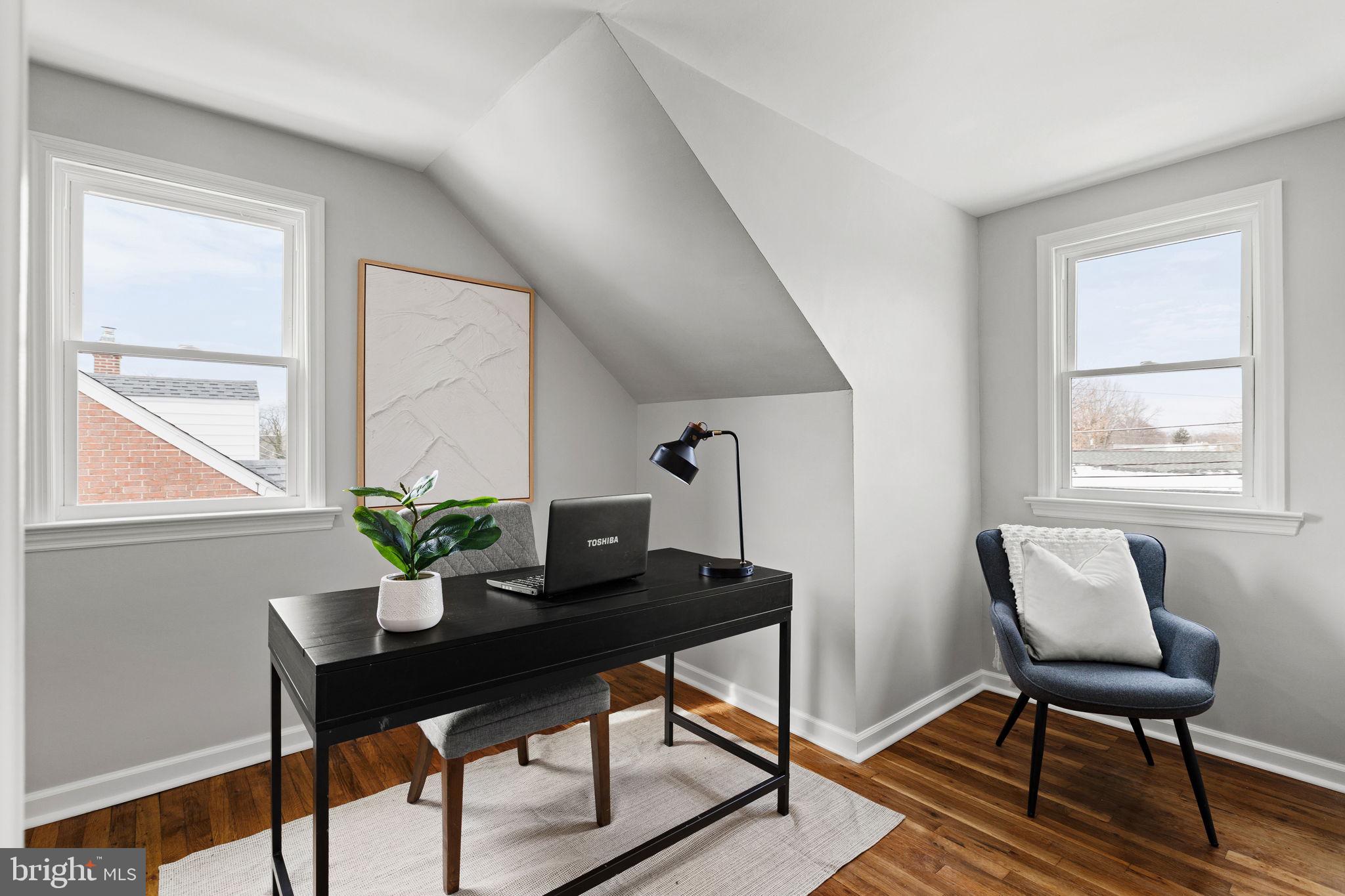 MILMONT PARK - Residential