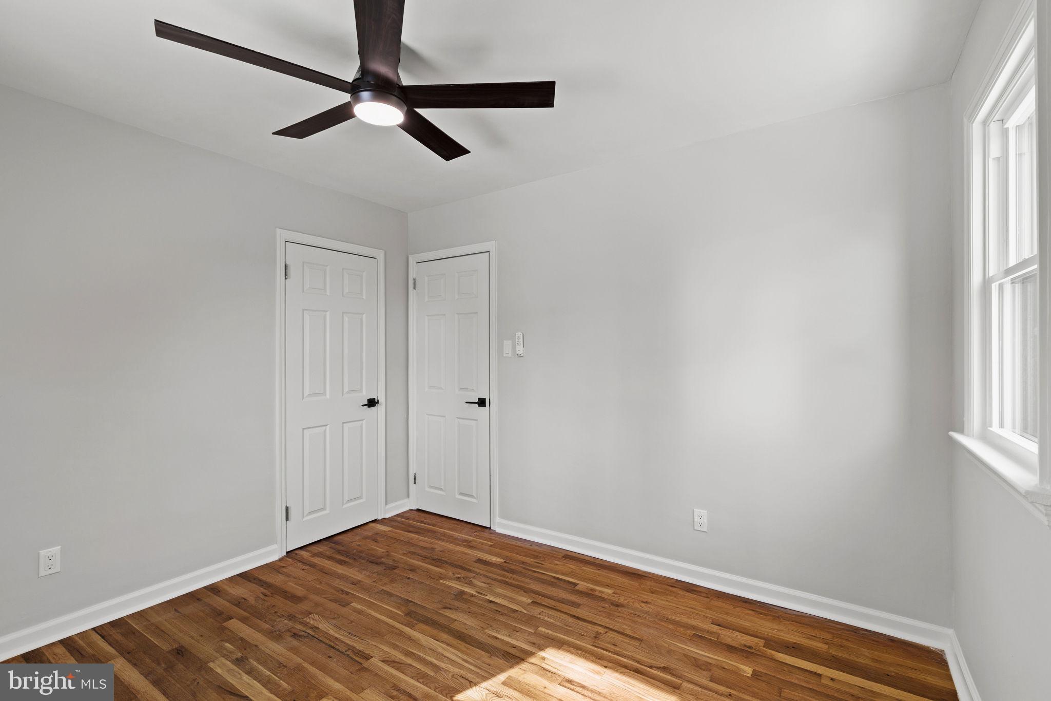 MILMONT PARK - Residential