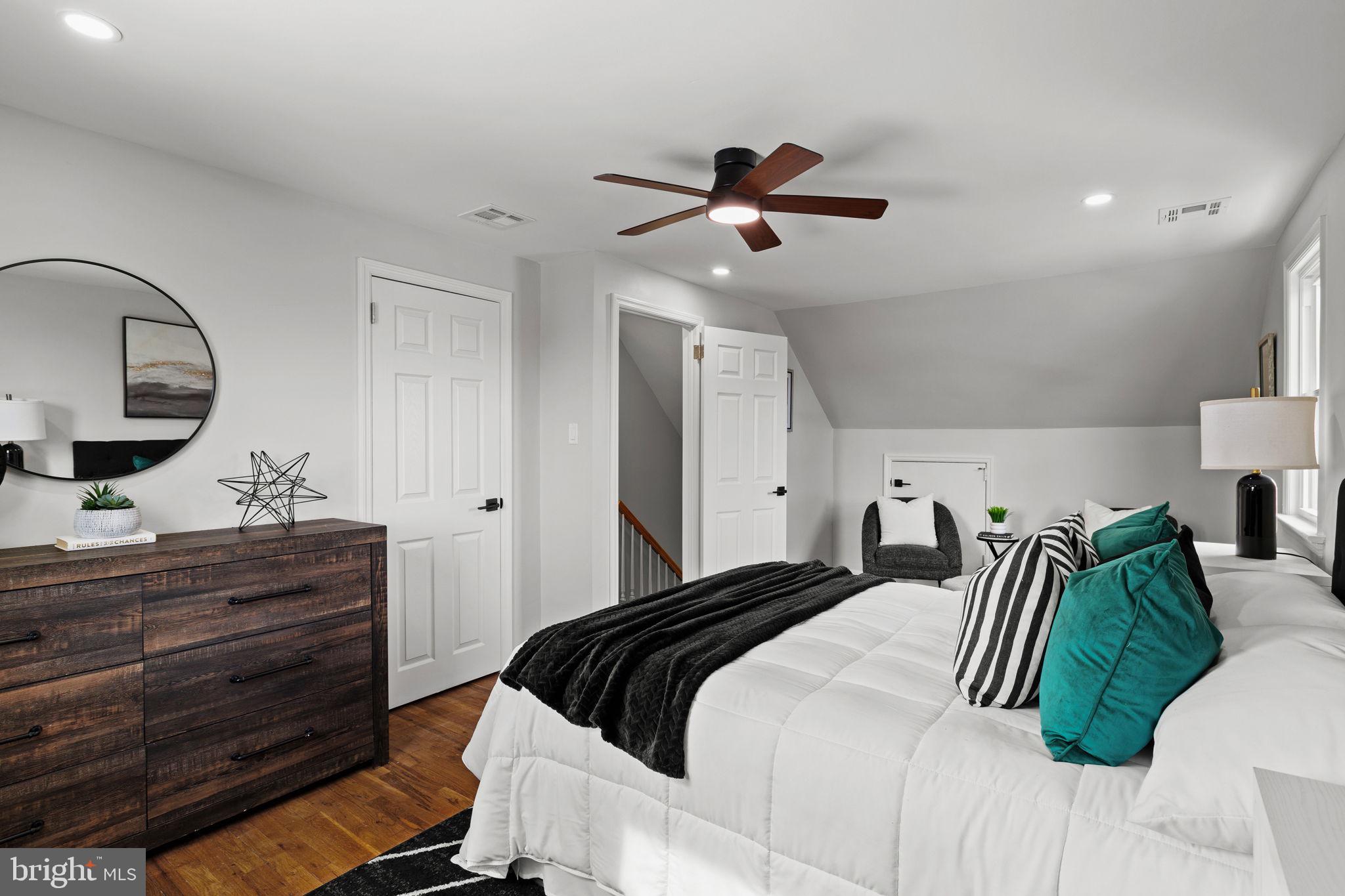 MILMONT PARK - Residential