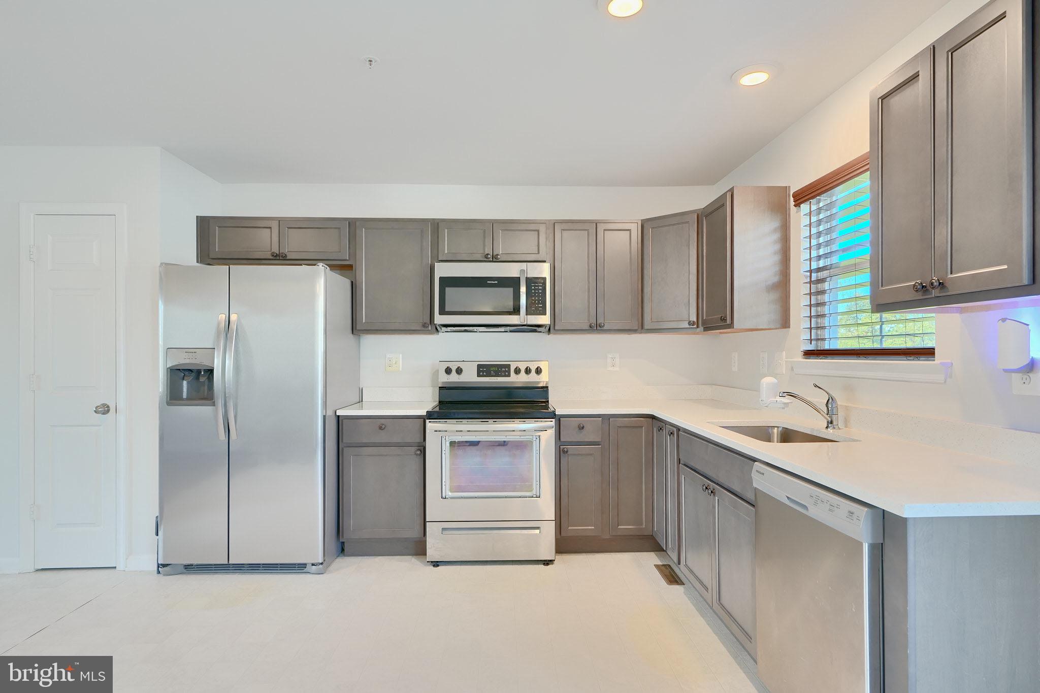 MEADE'S CROSSING - Residential