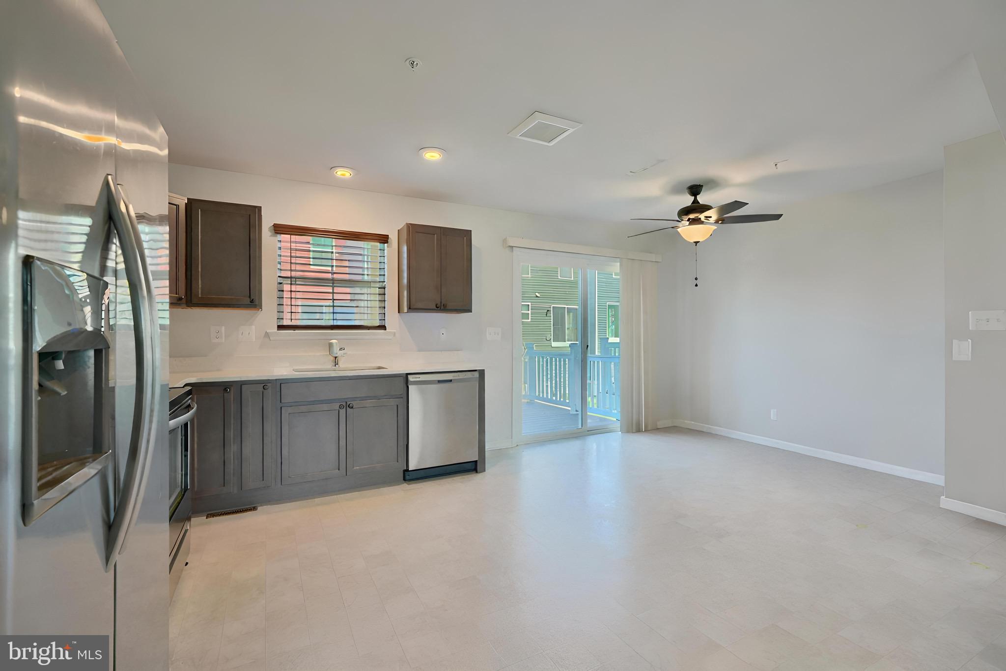 MEADE'S CROSSING - Residential